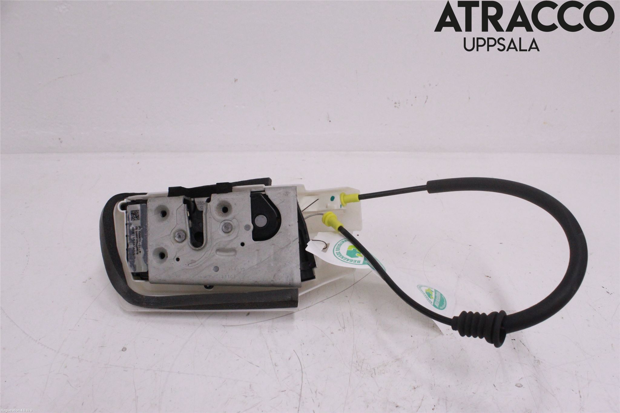 Tesla MODEL Y 21- Låskista-Dörrlås