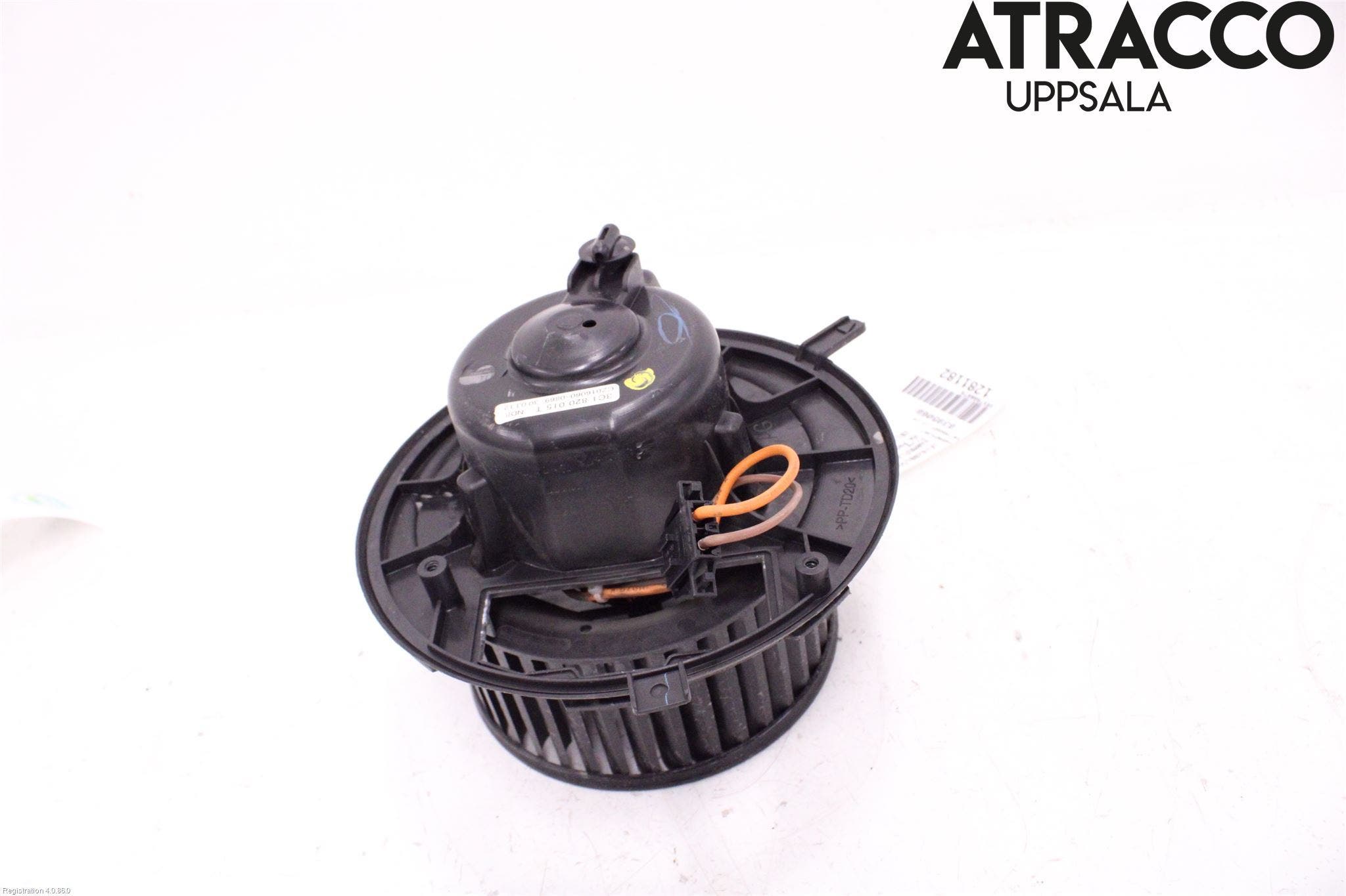 Volkswagen VW PASSAT 11-14 Värmefläkt