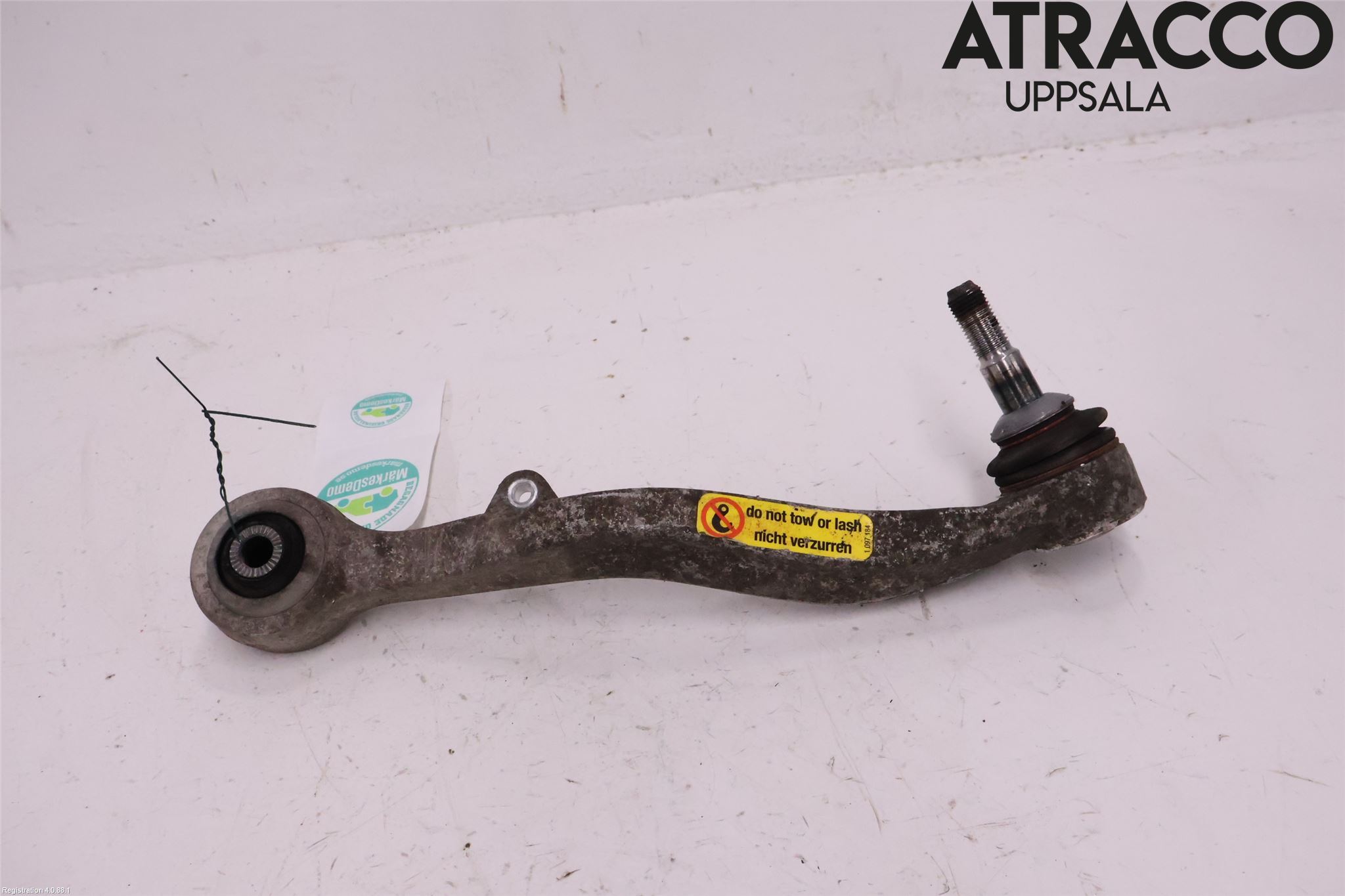 BMW 5 E60/61 Sed/Tou 02-10 Bärarm Fram Undre Hö