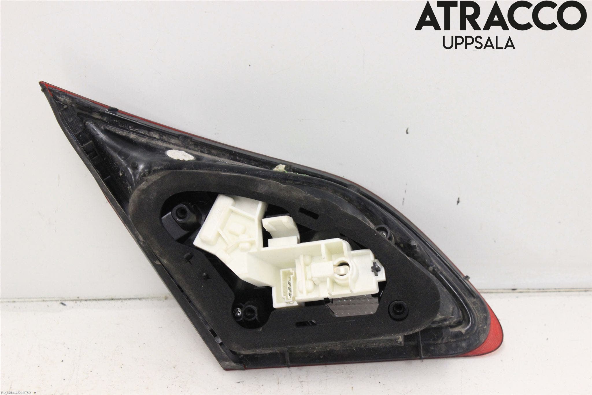 Opel ASTRA J 10-15 Bakljus Lucka Hö