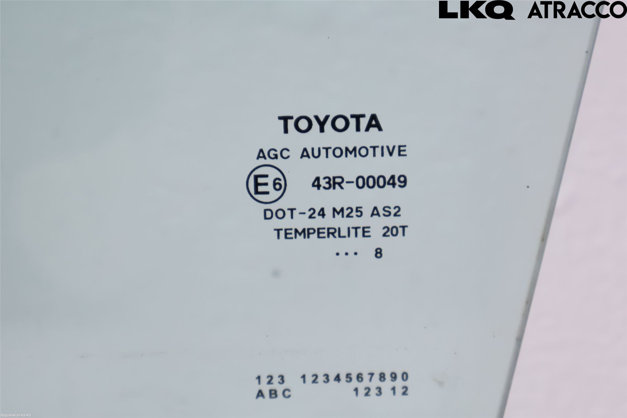 Toyota AURIS 13-19 Dörruta Fram Vänster