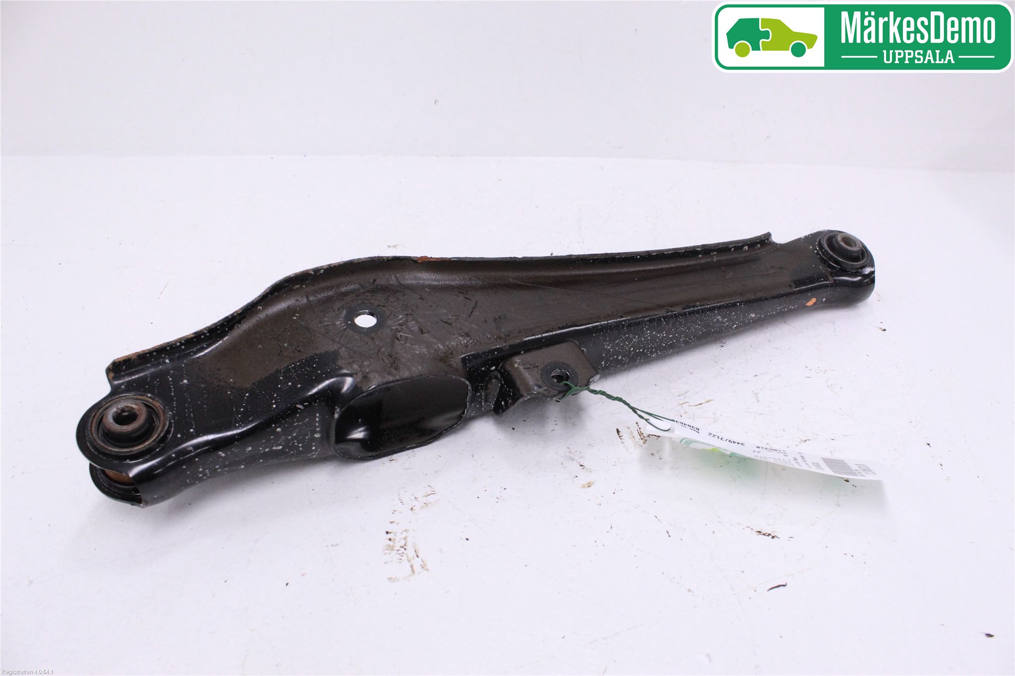 Mitsubishi OUTLANDER 13-21 Bärarm Bak Höger