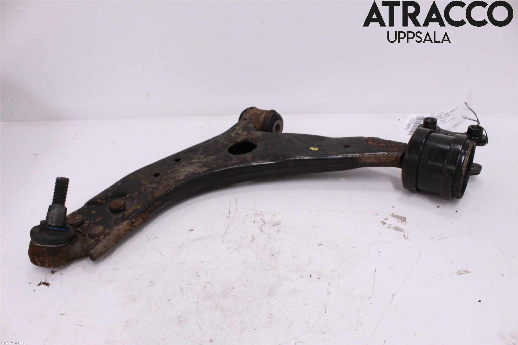 Ford FOCUS 08-11 Bärarm Fram Undre Vä