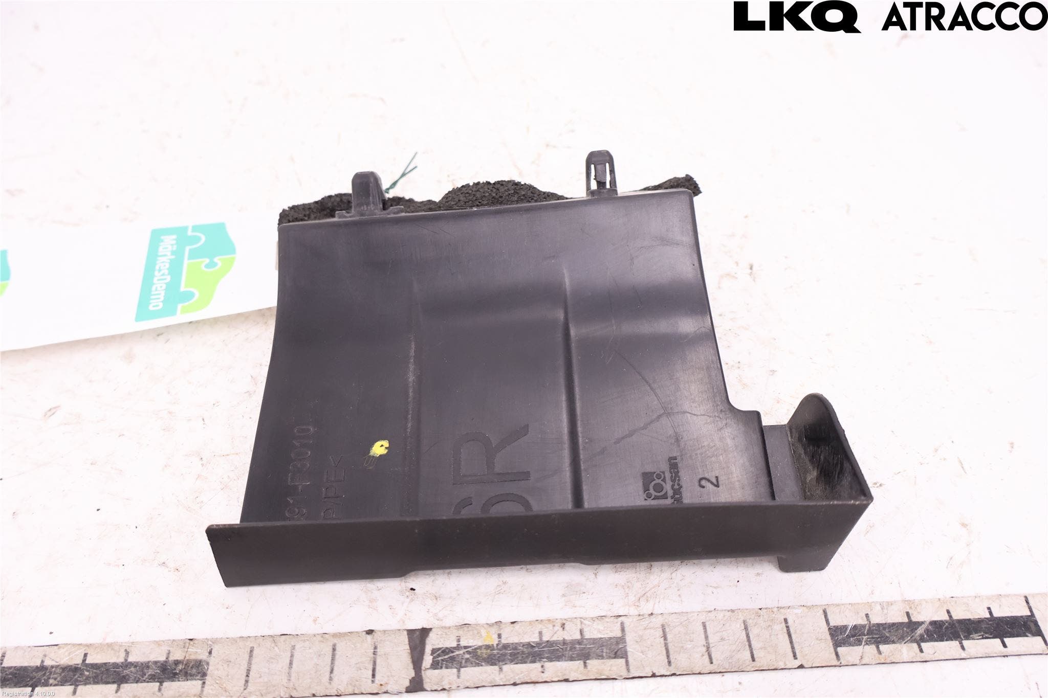 Toyota YARIS CROSS XP21 21- Deflektor Plåt-Plast Kylning