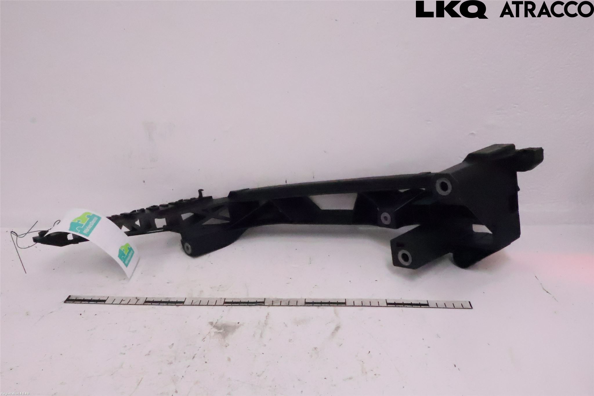 Audi Q3 8U 12-18 Strålkastarsarg Vänster