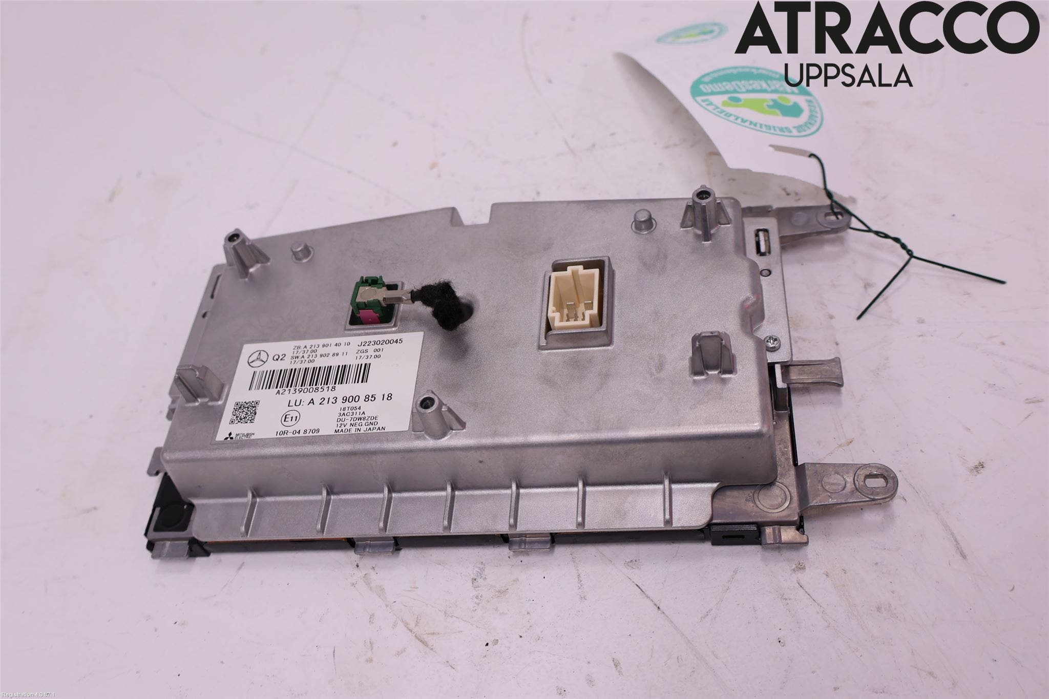 Mercedes-Benz MB E-KLASS (W213) 16-23 Bildskärm