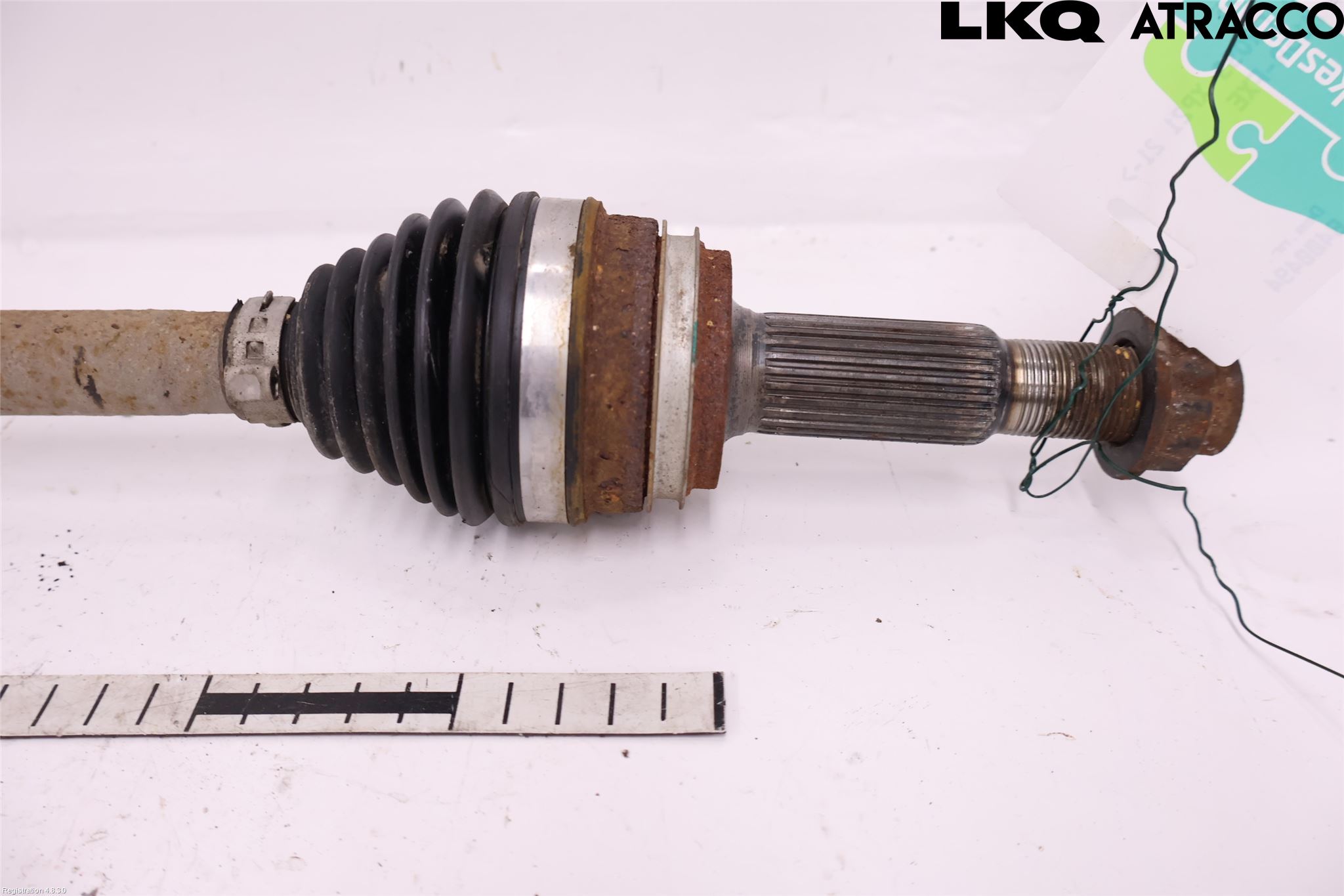 Toyota YARIS CROSS XP21 21- Drivaxel Bak Vänster