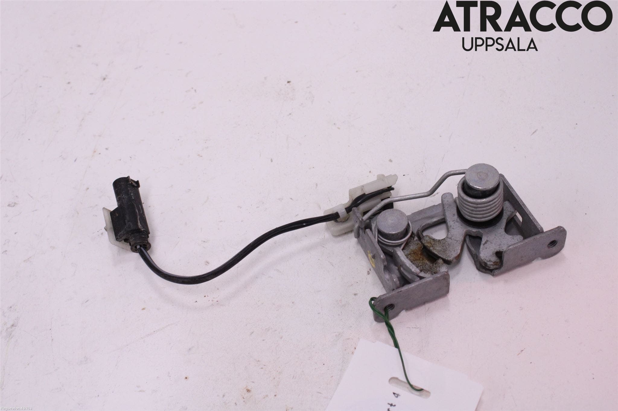 BMW X4 F26 14-18 Huvlås