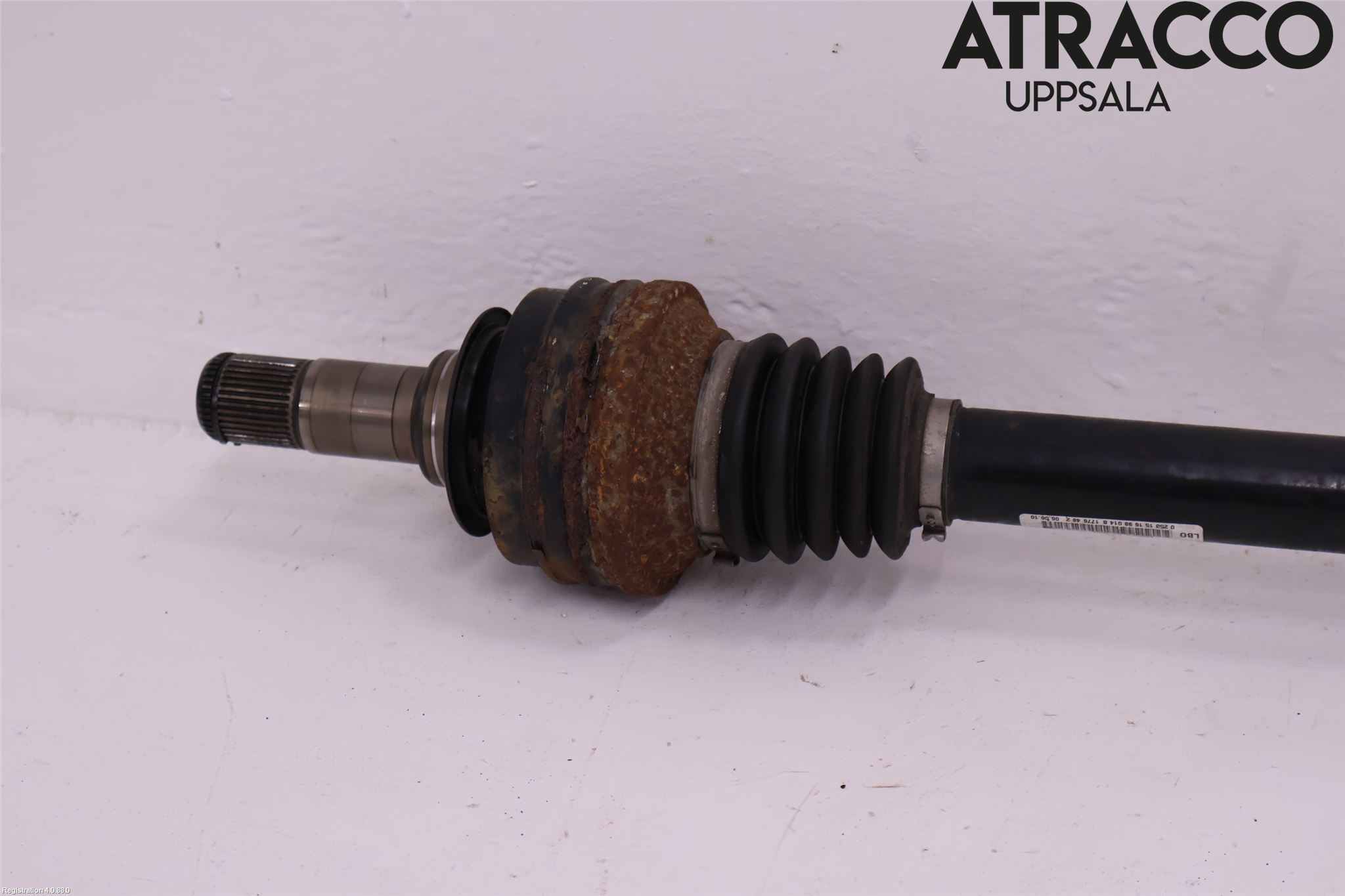 Volkswagen VW TOUAREG 7P 11-18 Drivaxel Bak Höger