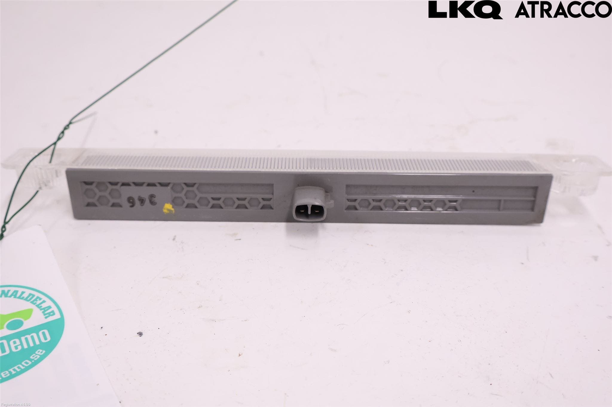 Toyota YARIS CROSS XP21 21- Bromsljus Bakruta