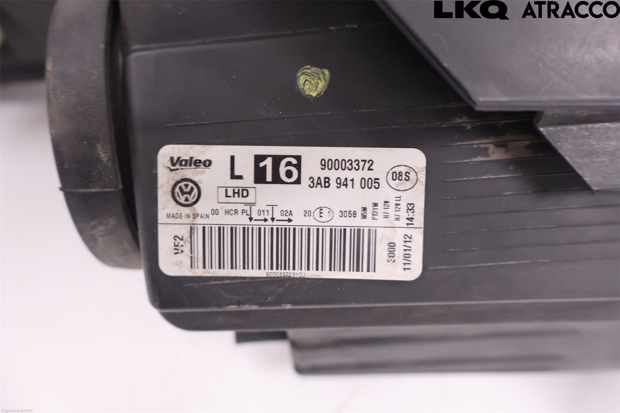 Volkswagen VW PASSAT 11-14 Strålkastare Vänster