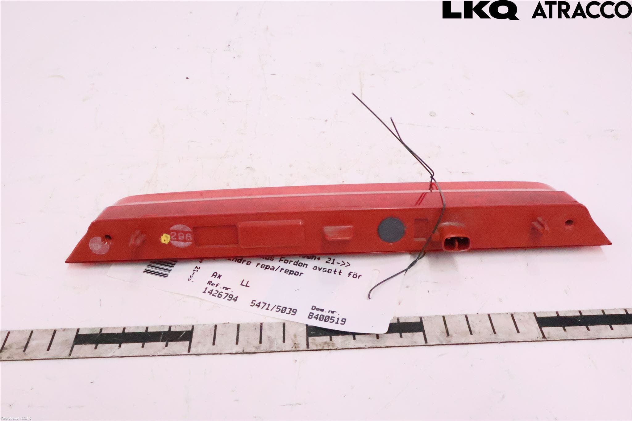 Lexus NX 340h/450h+ 21- Bromsljus Bakruta