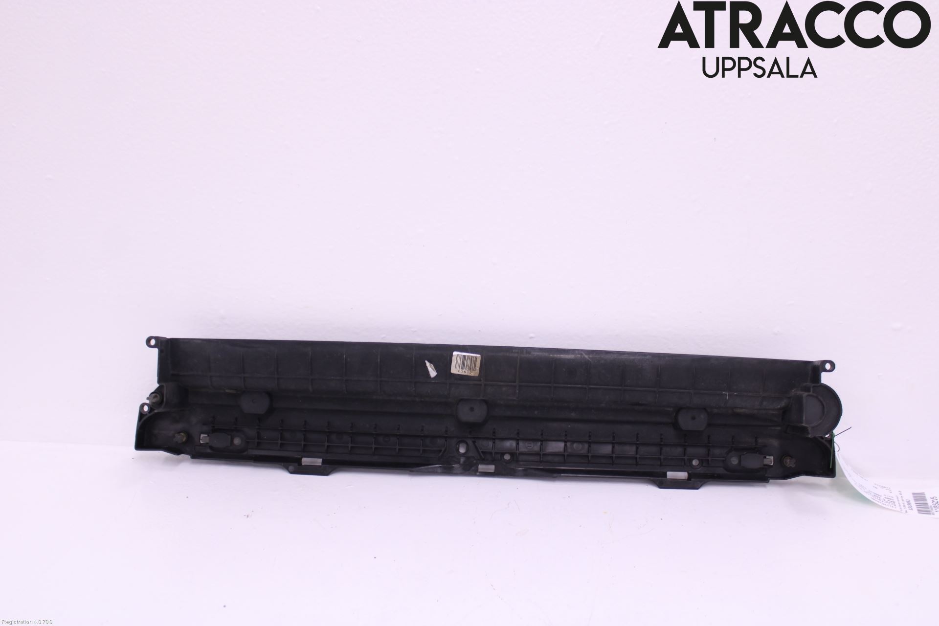 BMW 5 E60/61 Sed/Tou 02-10 Kylarfäste-Ram-Balk