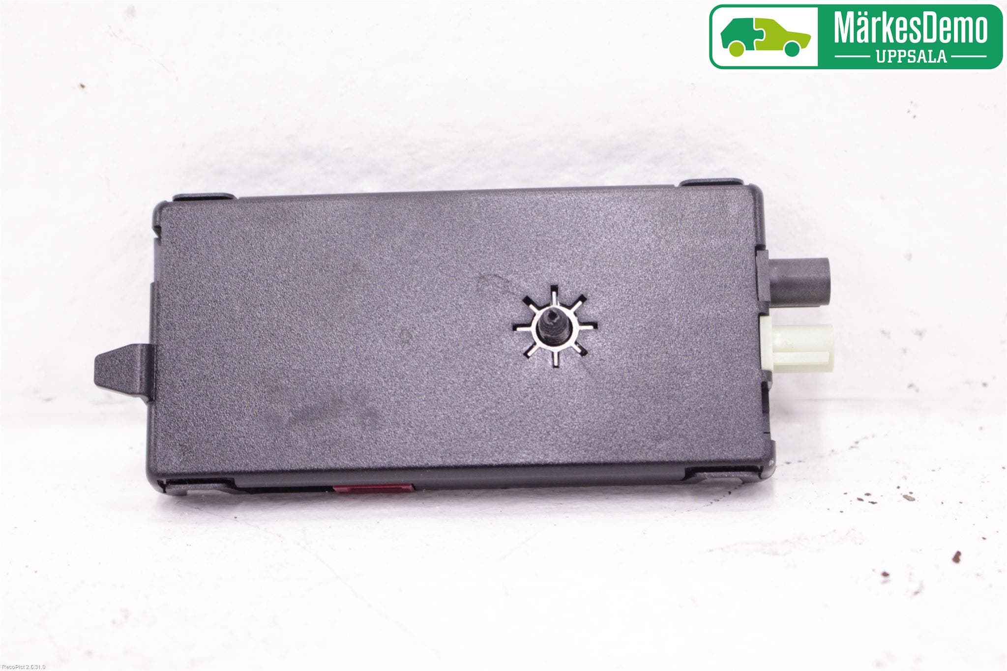 BMW 5 G30/G31/F90 17-23 Antennförstärkare