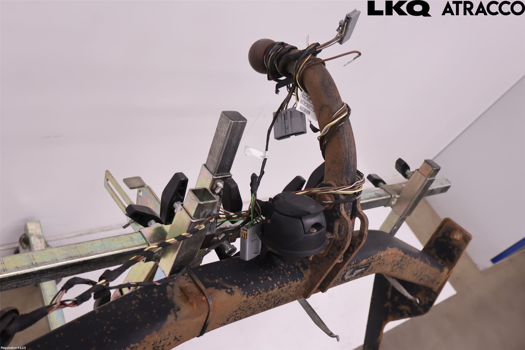 Ford FOCUS     04-07 Dragkrok