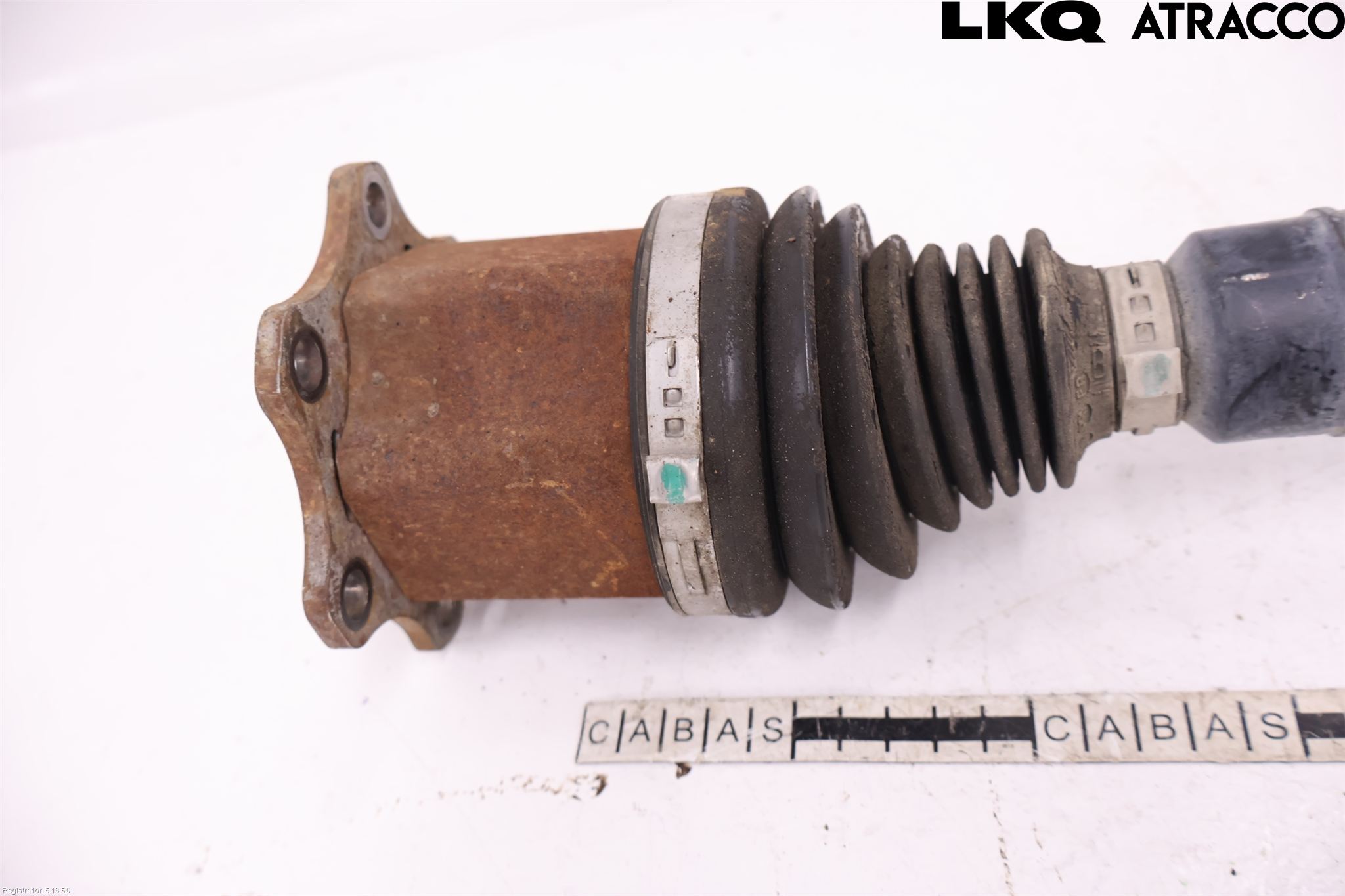 Volkswagen VW PASSAT 11-14 Drivaxel Fram Höger