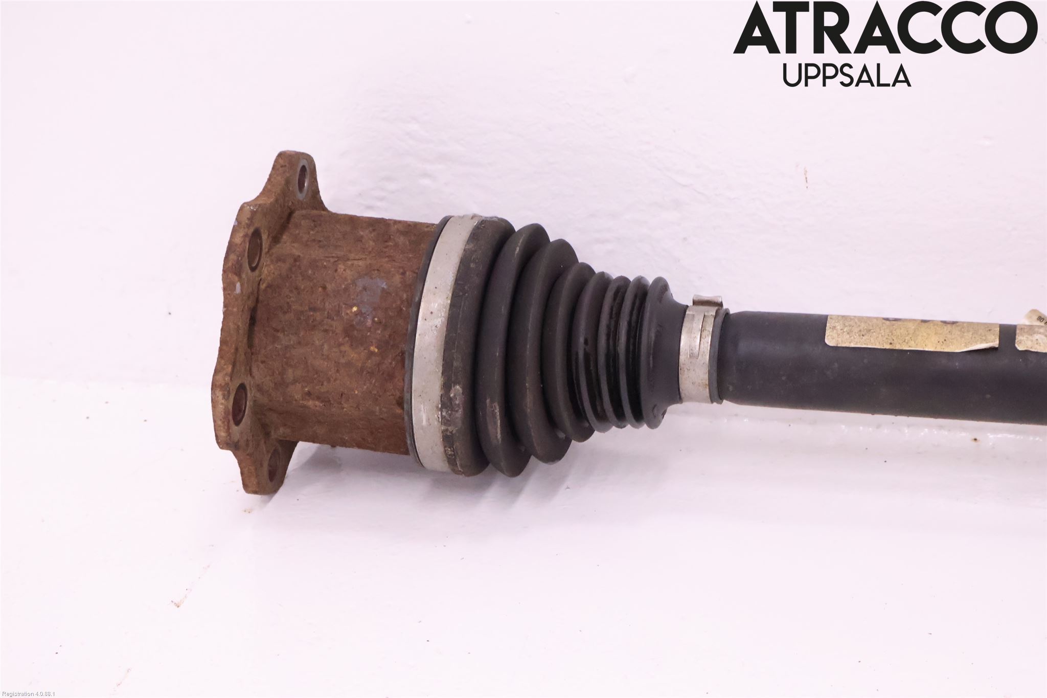 Audi A4/S4 08-11 Drivaxel Fram Vänster