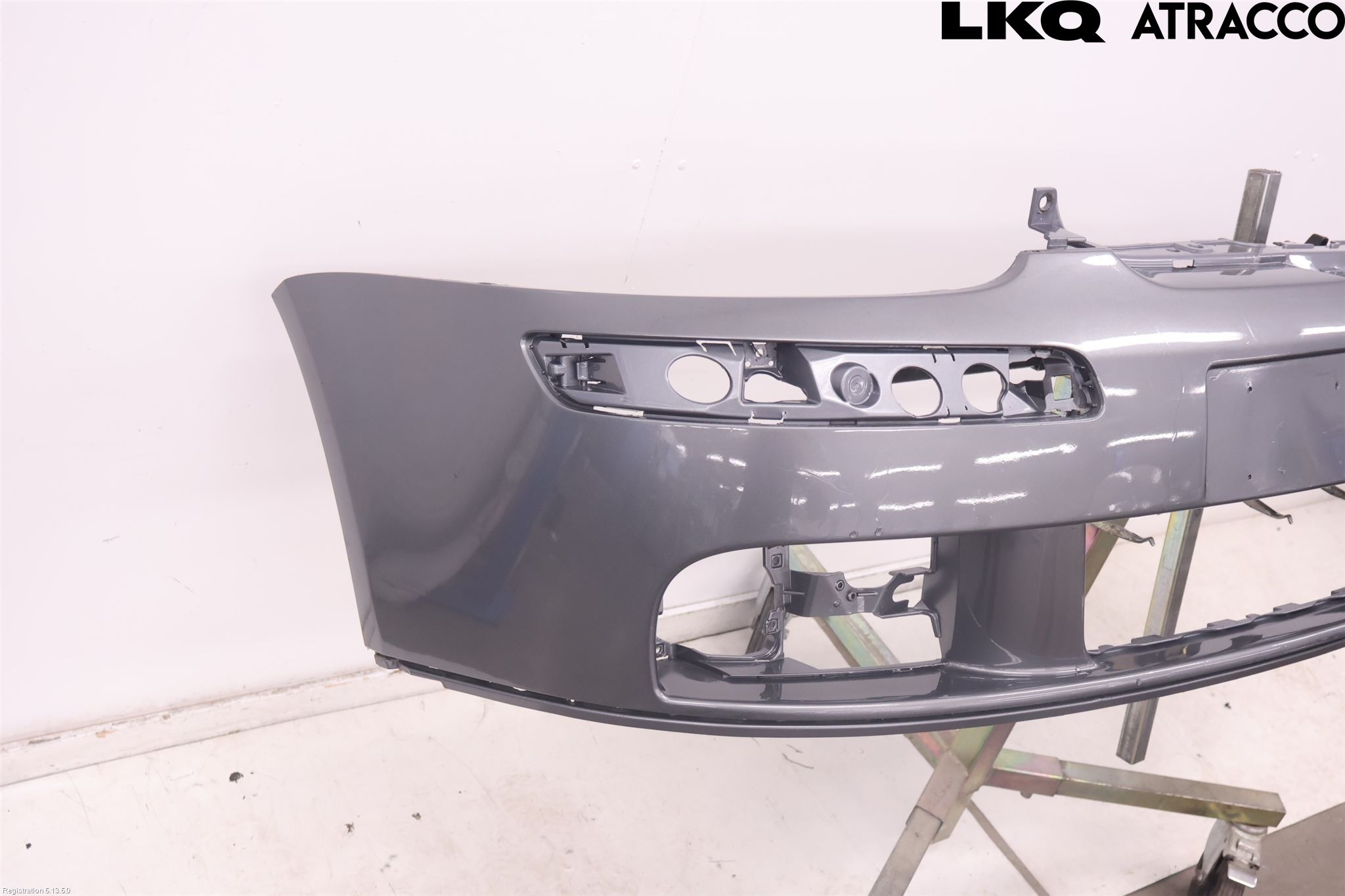 Volkswagen VW GOLF V 04-09 Stötfångarbeklädnad Fram