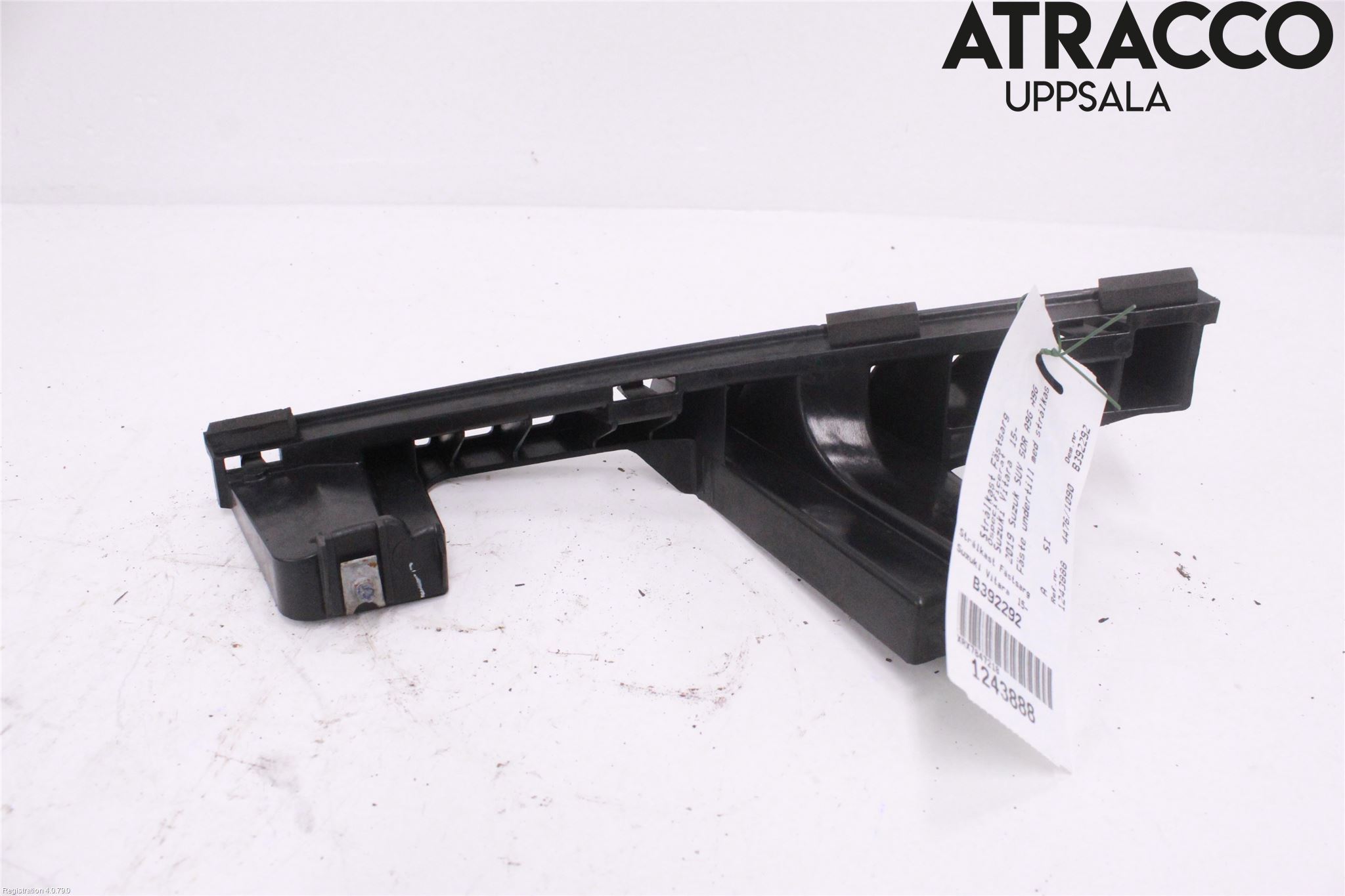 Suzuki VITARA 15- Strålkast Fästsarg