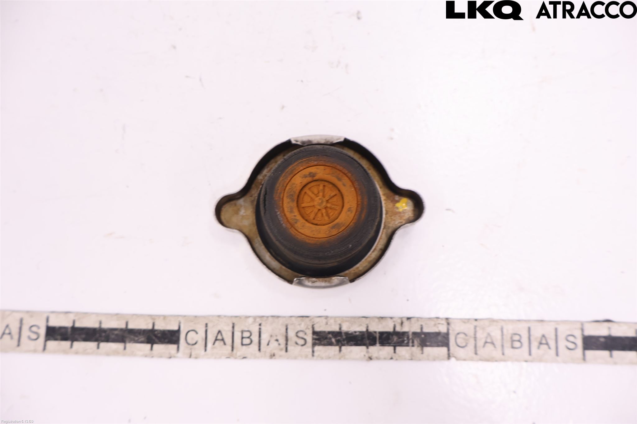 Mercedes-Benz MB 200-500  (W124) 86-96 Expansionstank Lock