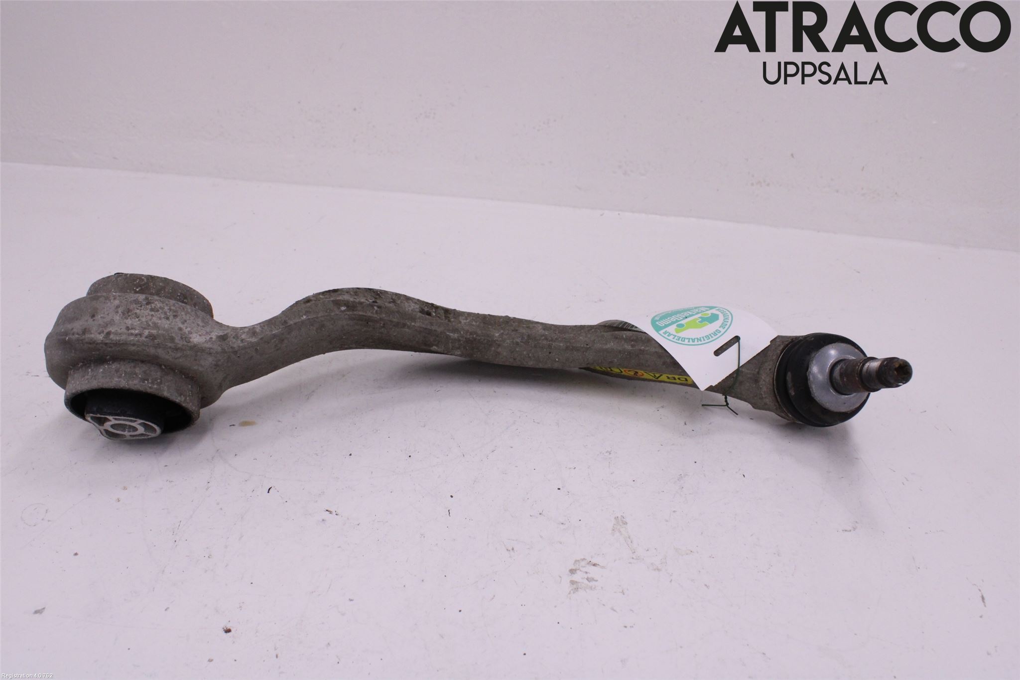 BMW 5 G30/G31/F90 17-23 Bärarm Fram Undre Hö