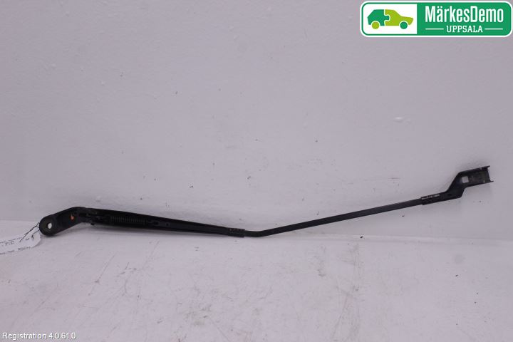 Volkswagen VW POLO 05-09 Torkararm Armar Vindruta