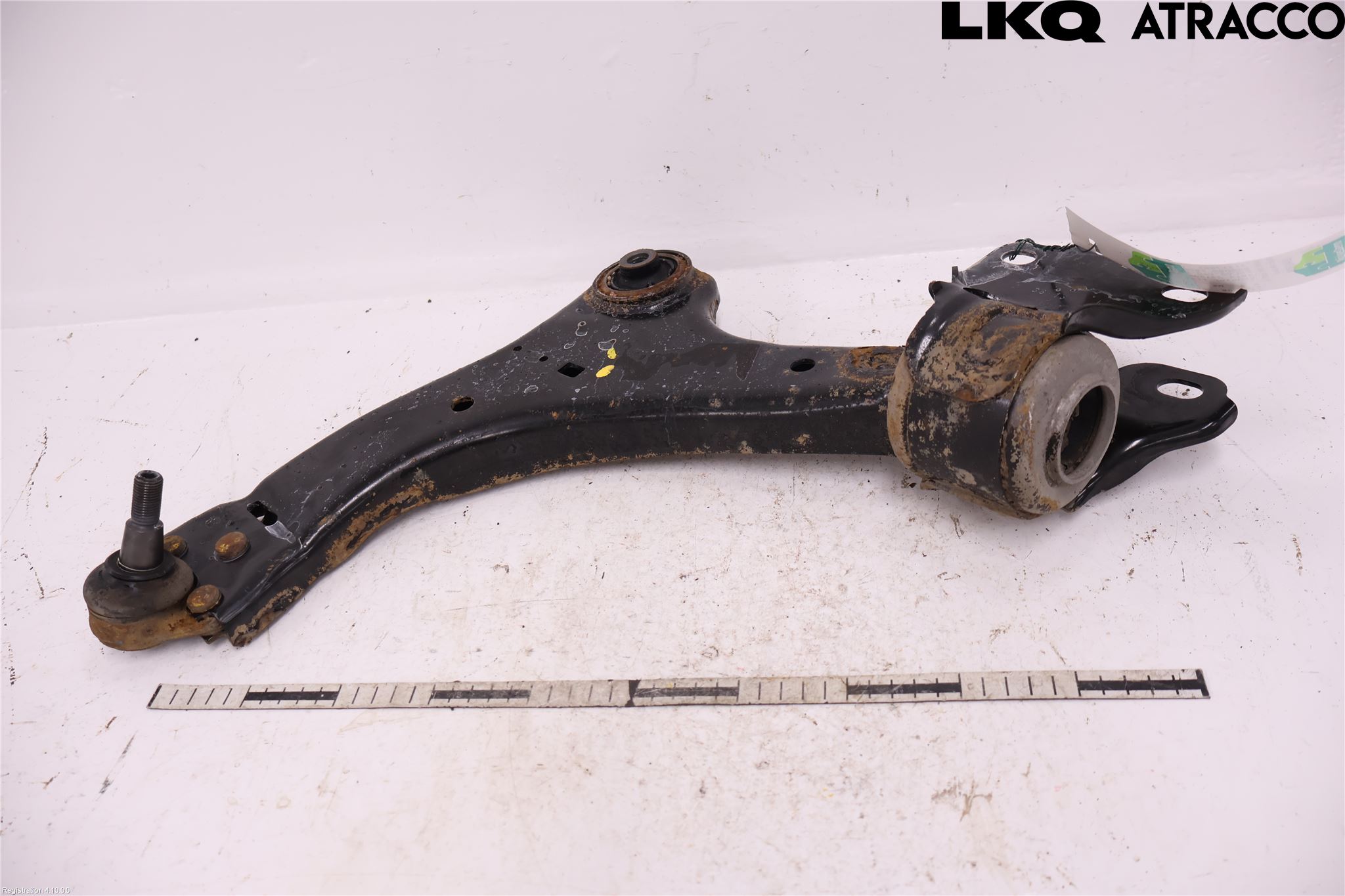 Volvo V60 14-18 Bärarm Fram Undre Vä