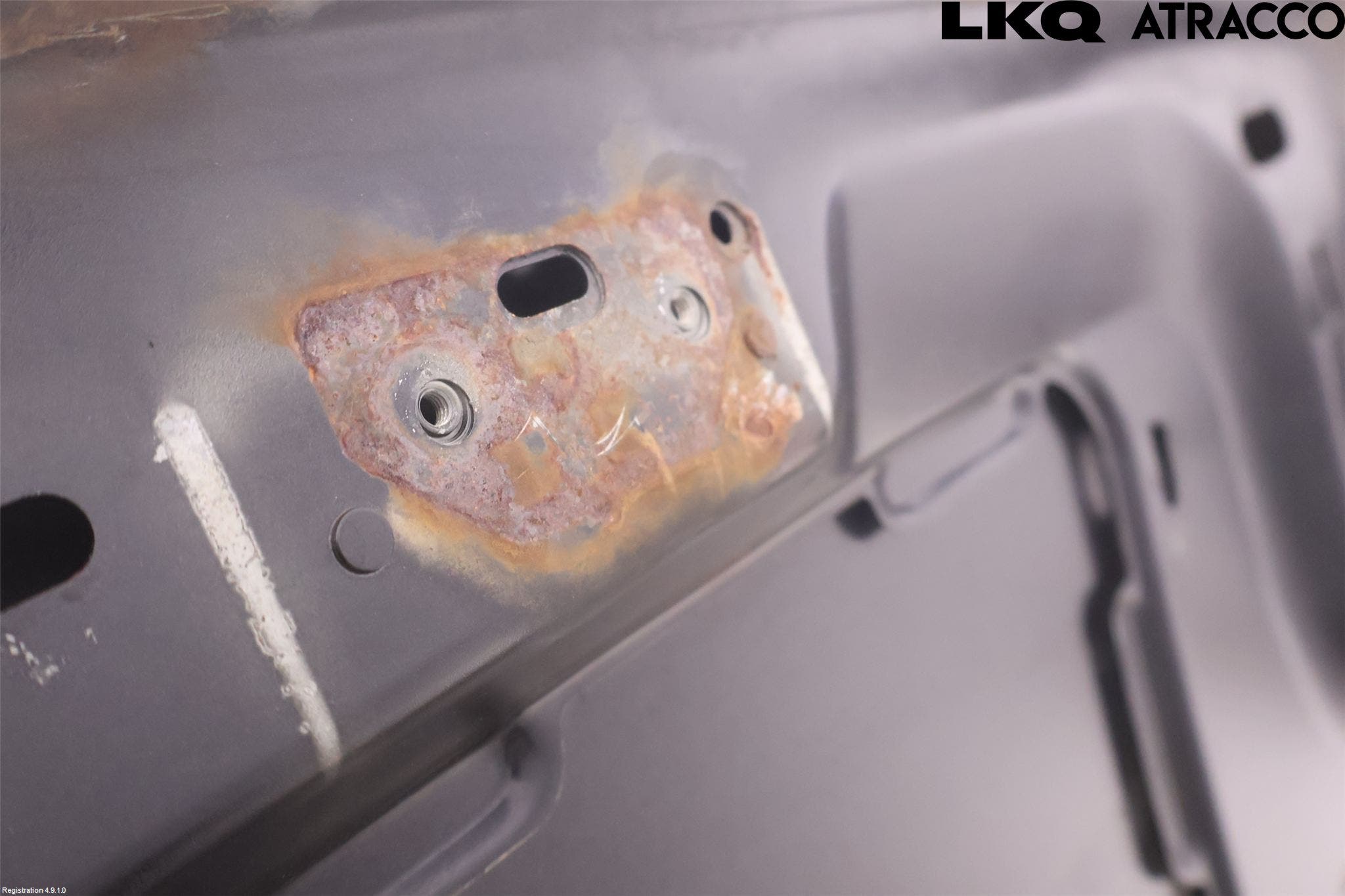 Volvo XC90 03-06 Huv Fram