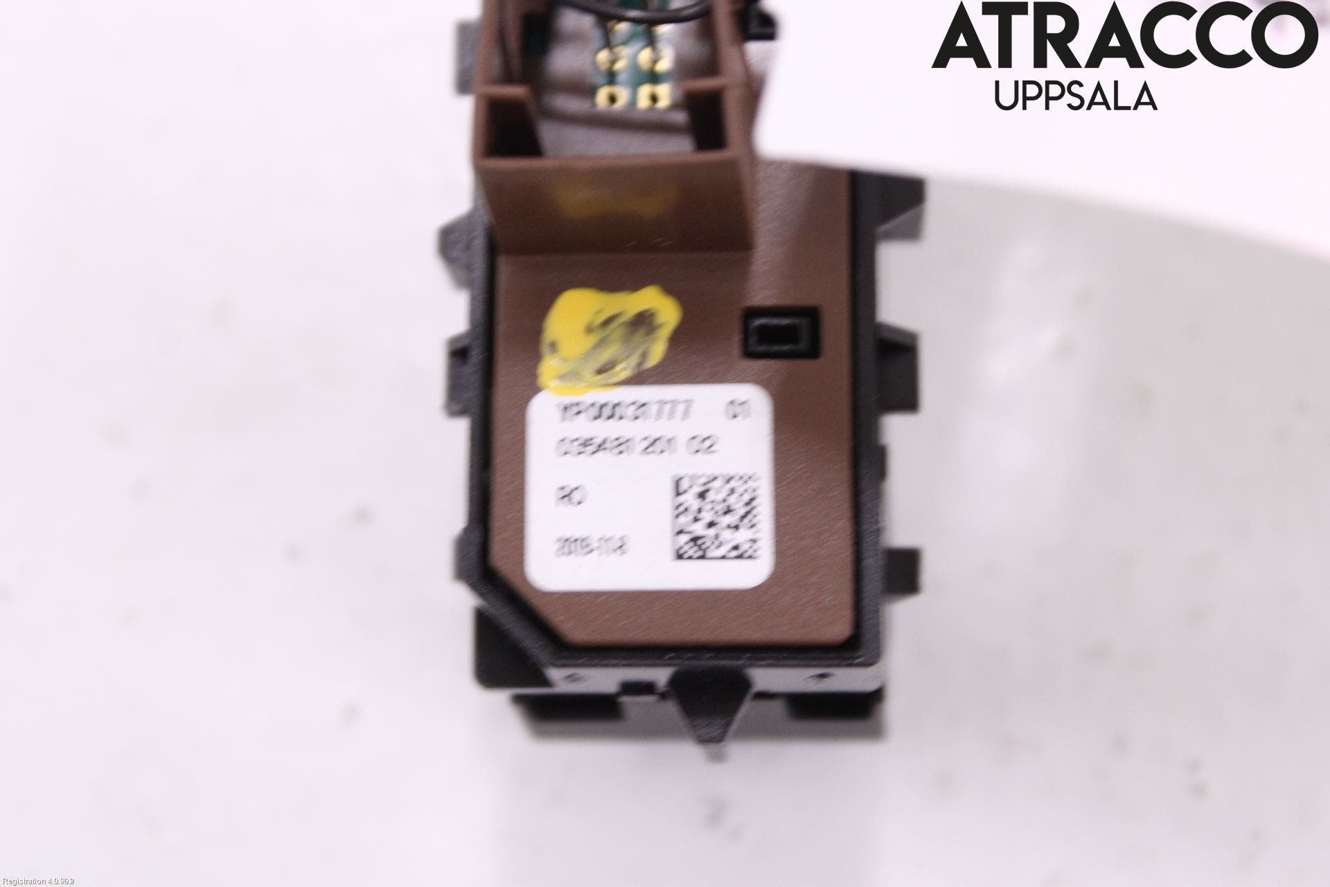 Opel CORSA F, CORSA-E 20- Strömställare Parkeringshjälp