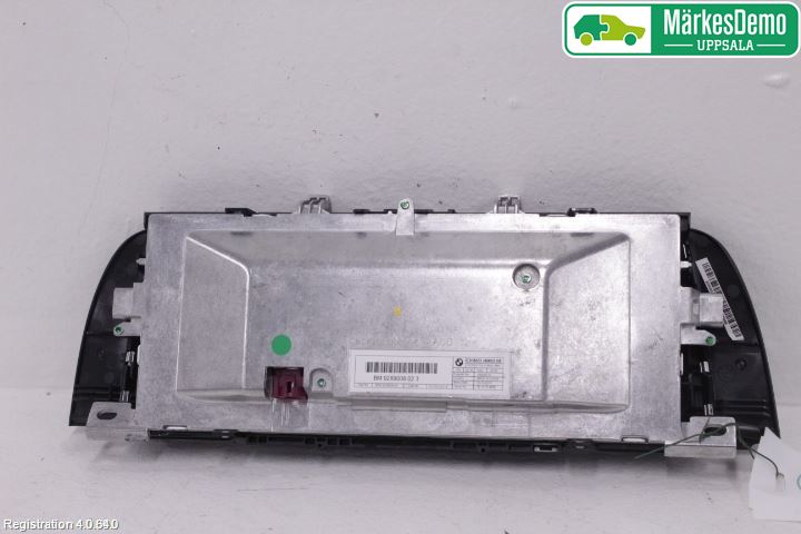 BMW 5 F10/F11/F18 09-17 Bildskärm