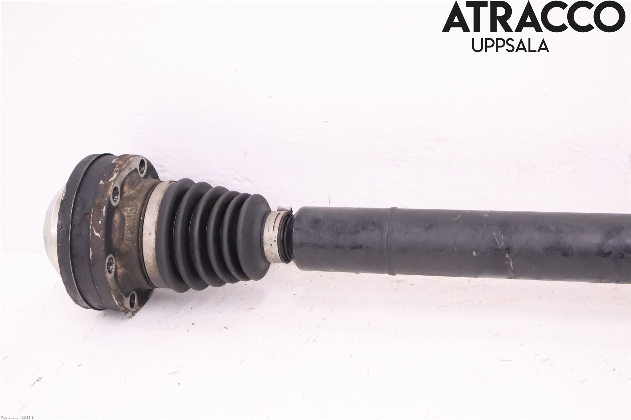 Volkswagen VW CADDY 11-15 Drivaxel Fram Höger