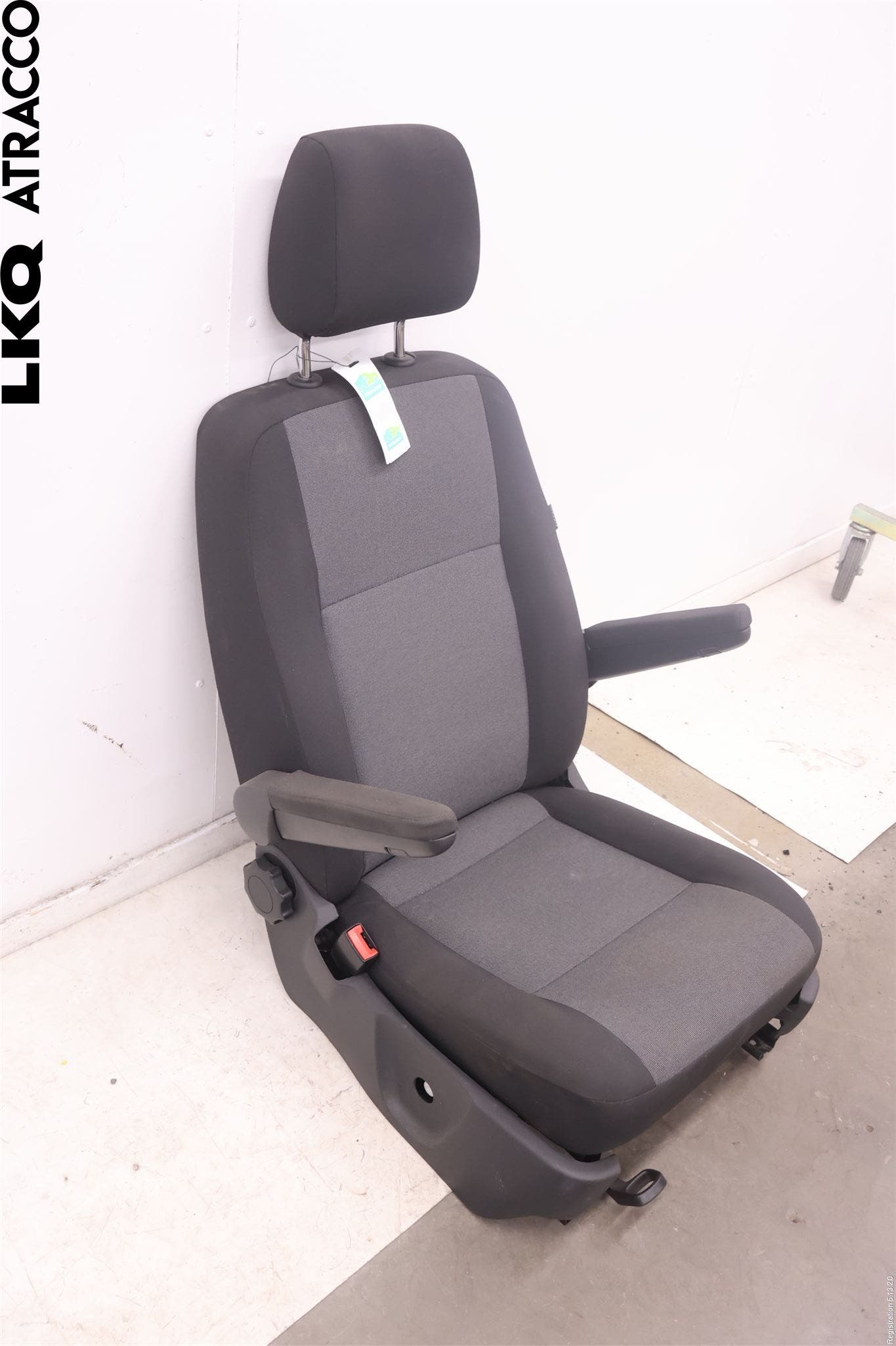 Volkswagen VW TRANSP/CARAVELLE (T6) 16-22 Inredning Stol Fram Vä