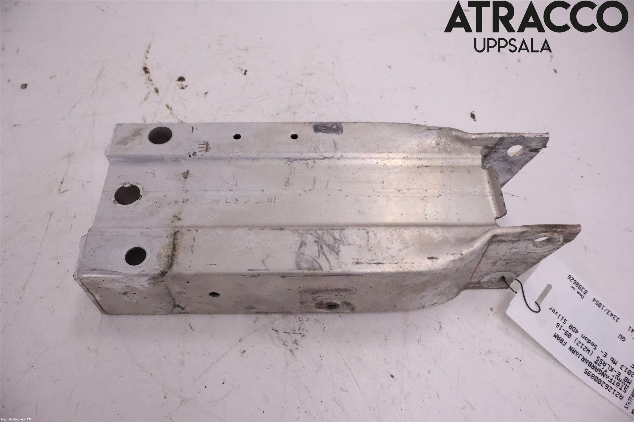 Mercedes-Benz MB E-KLASS (W212) 09-16 Stötfångarbärjärn Fram