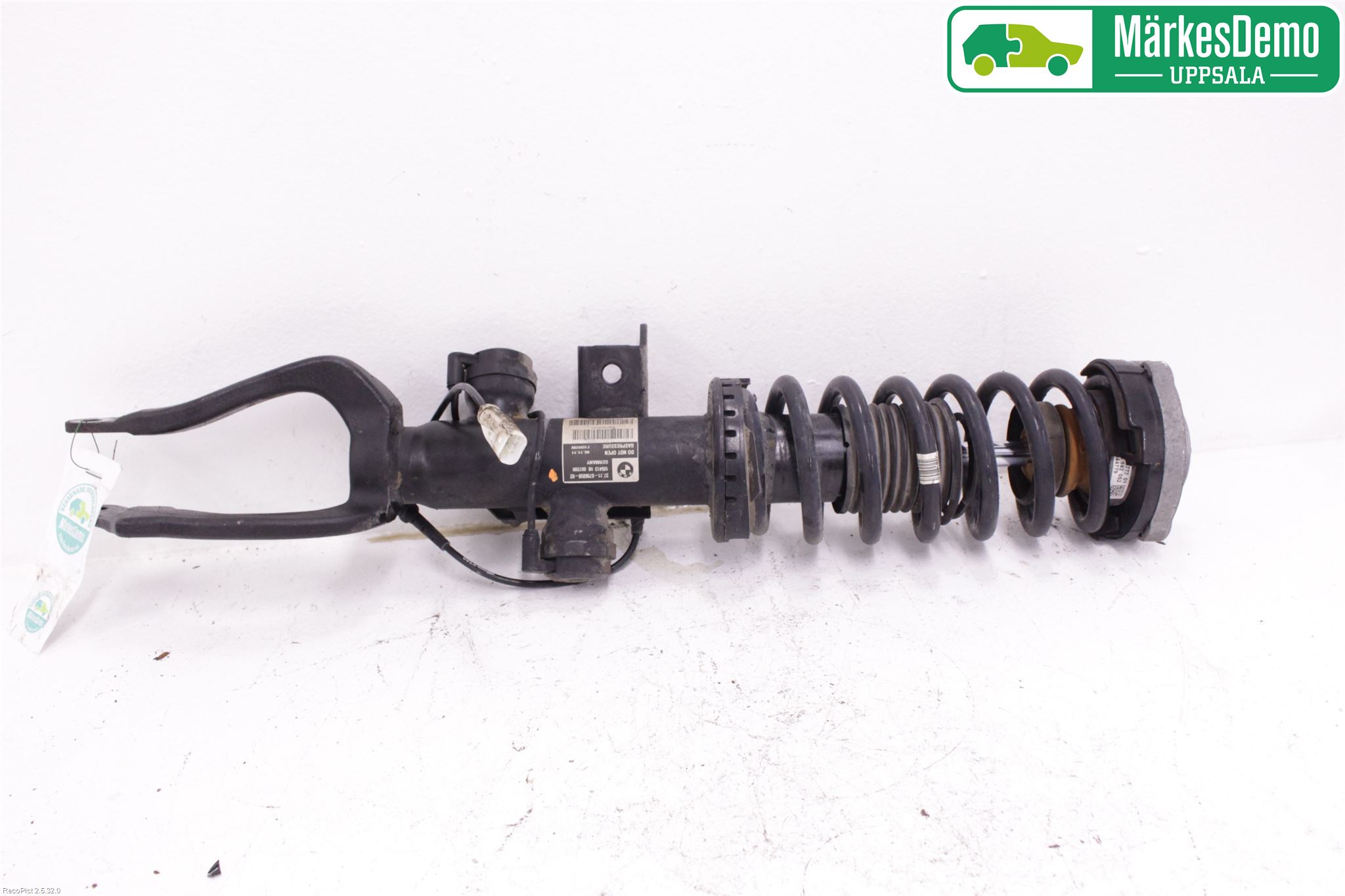 BMW 5 F10/F11/F18 09-17 Fjäderben Fram Höger