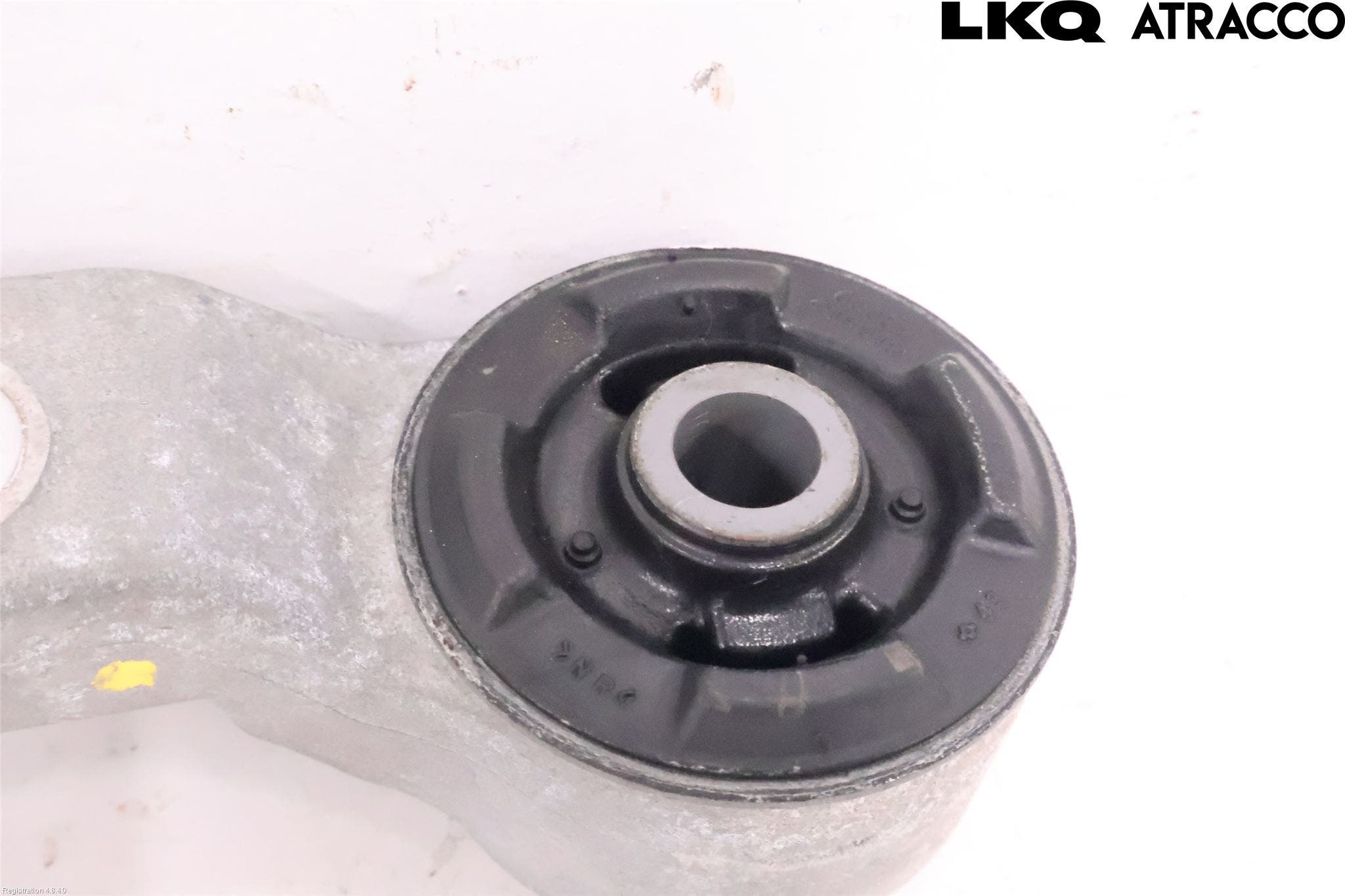 Lexus NX 340h/450h+ 21- Bakaxel Fäste