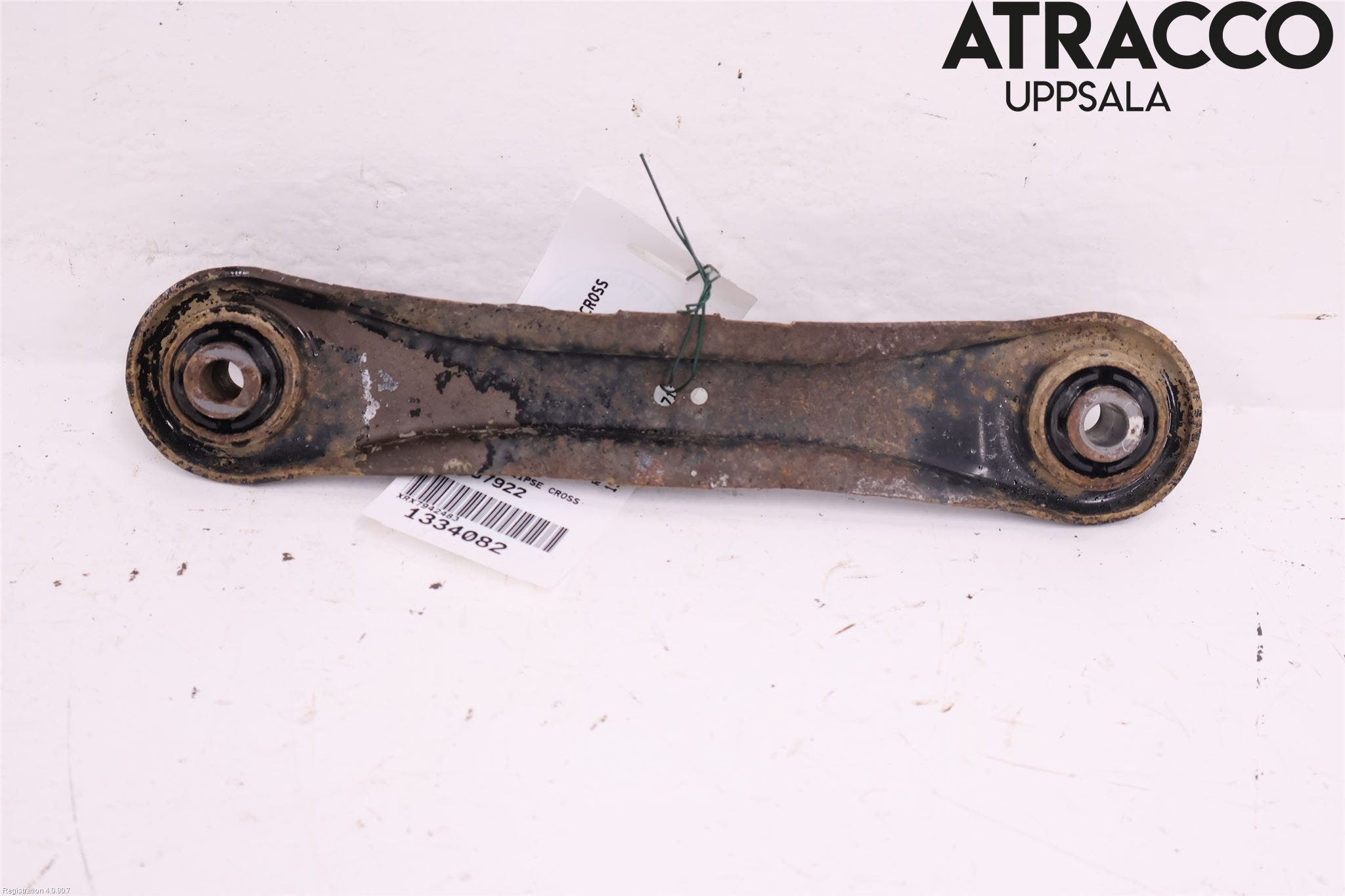 Mitsubishi ECLIPS CROSS Bärarm Bak Höger