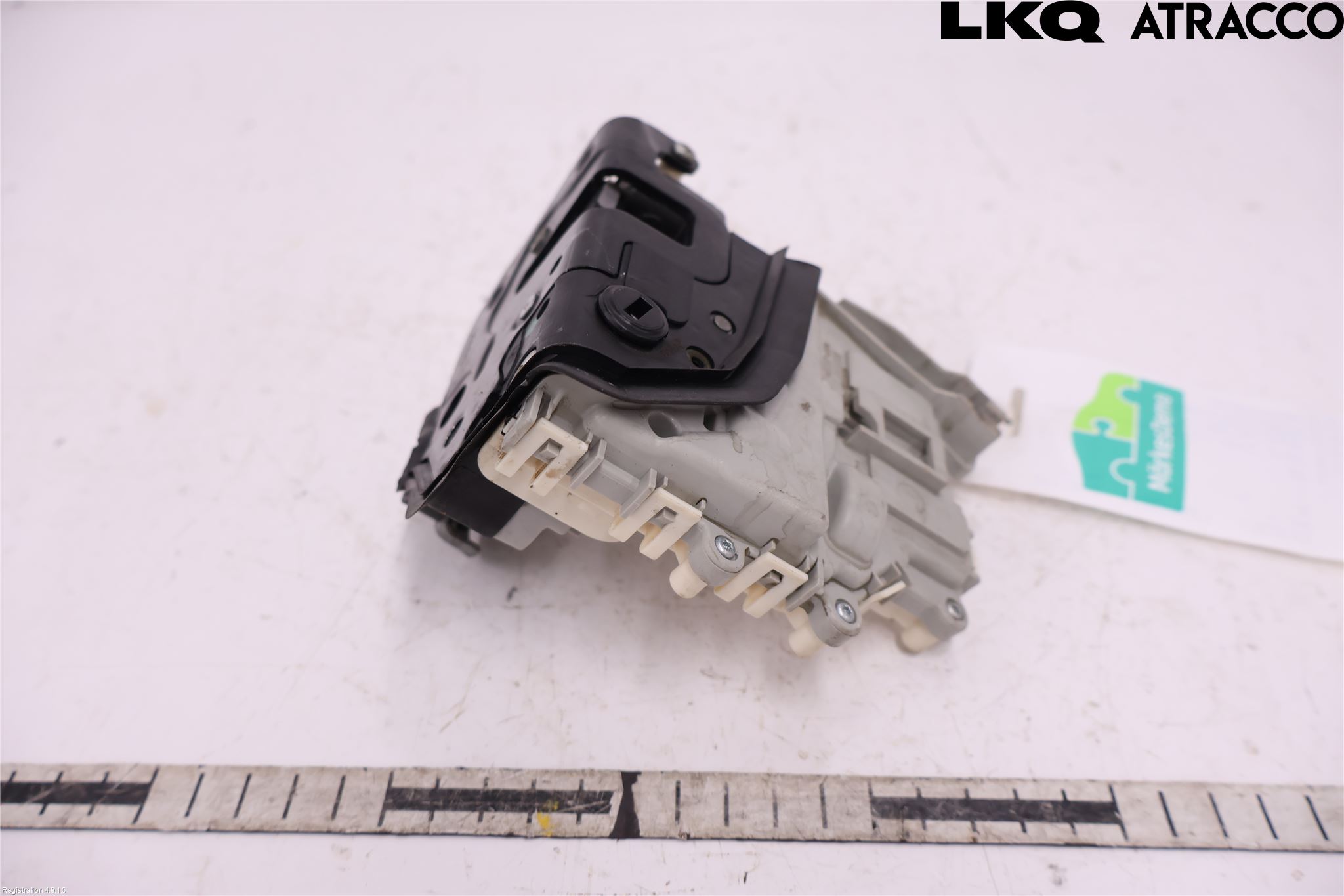 Audi Q5 09-16 Låskista-Dörrlås