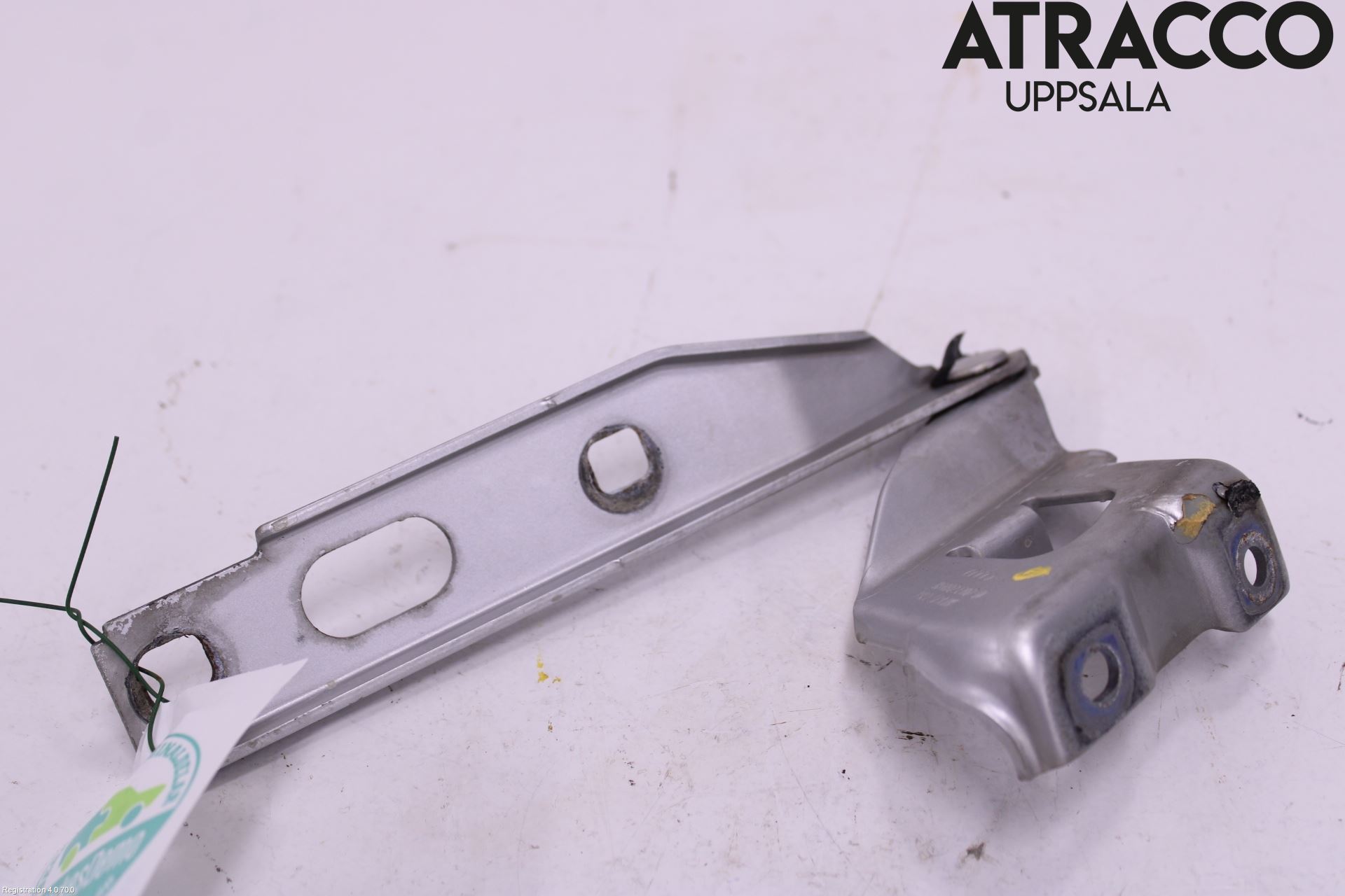 Audi A5 07-16 Huvgångjärn