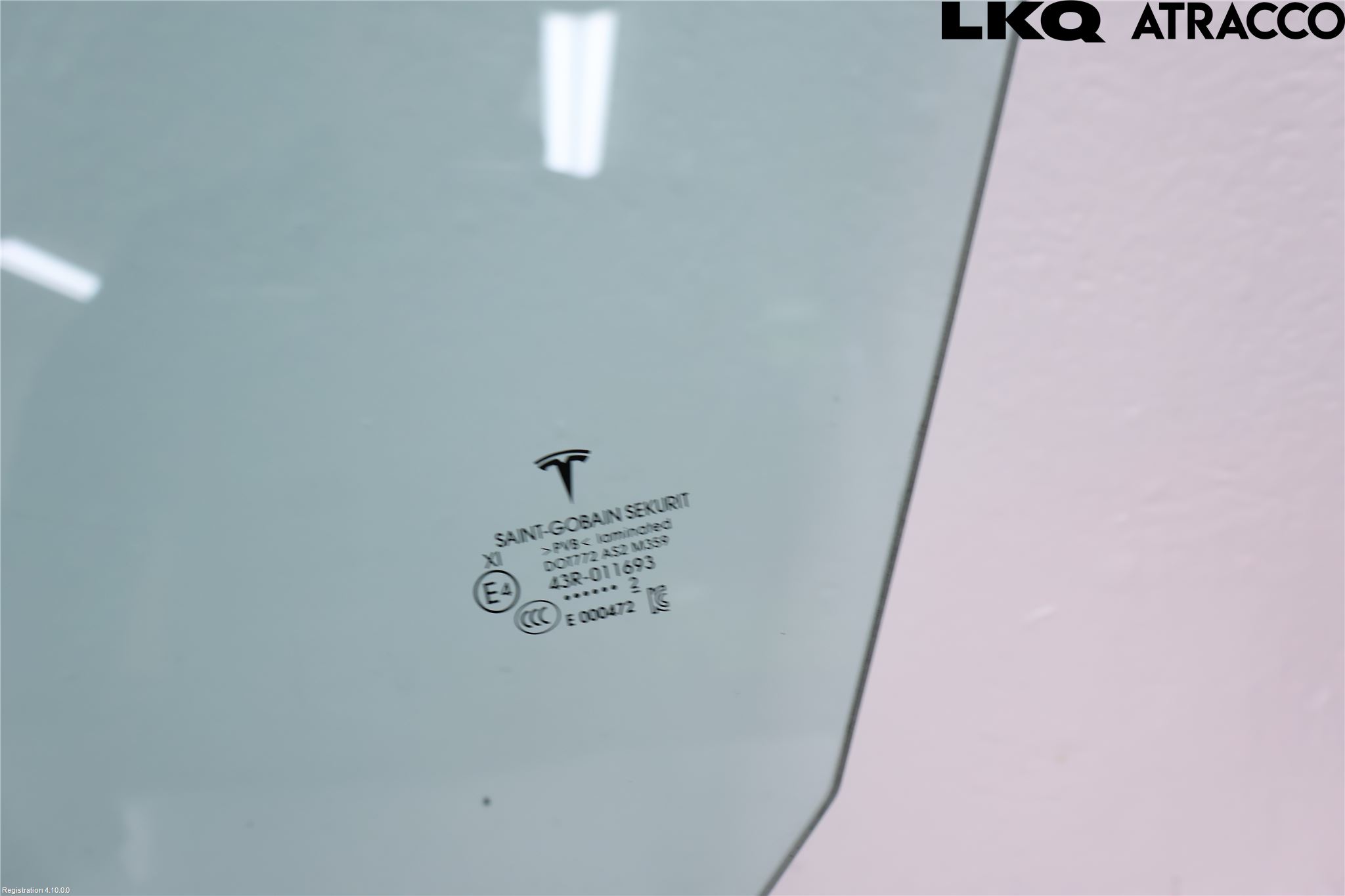 Tesla MODEL 3 17- Dörruta Fram Vänster