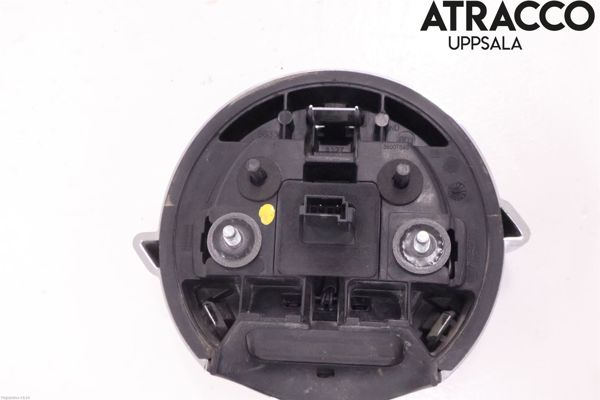 Opel CORSA E 15-19 Bakluckehandtag