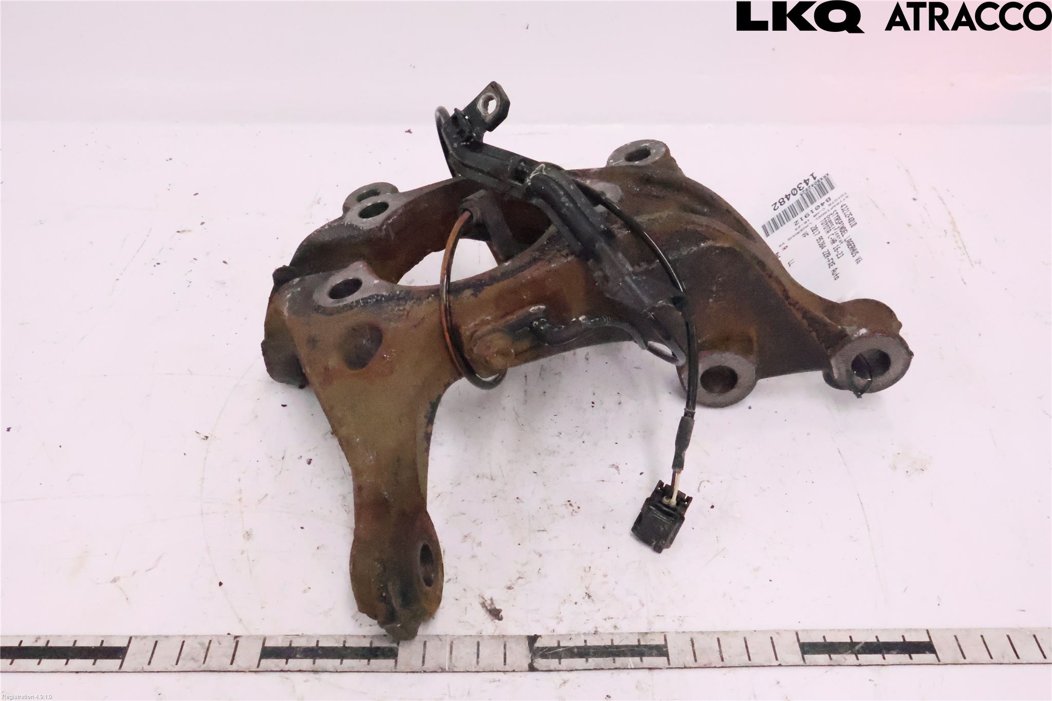 Toyota C-HR 16-23 Styrspindel Lagerhus Vä