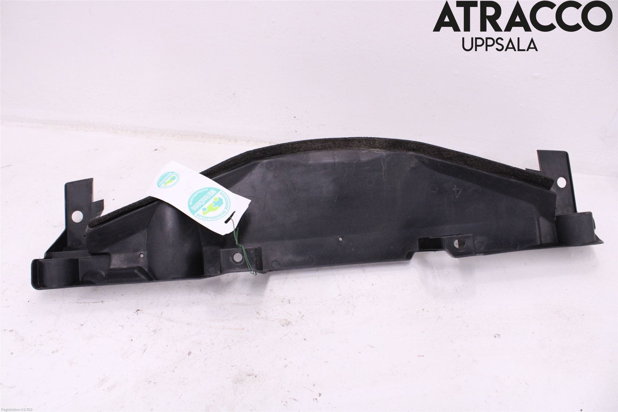 Toyota YARIS XP130 12-14 Deflektor Plåt-Plast Kylning