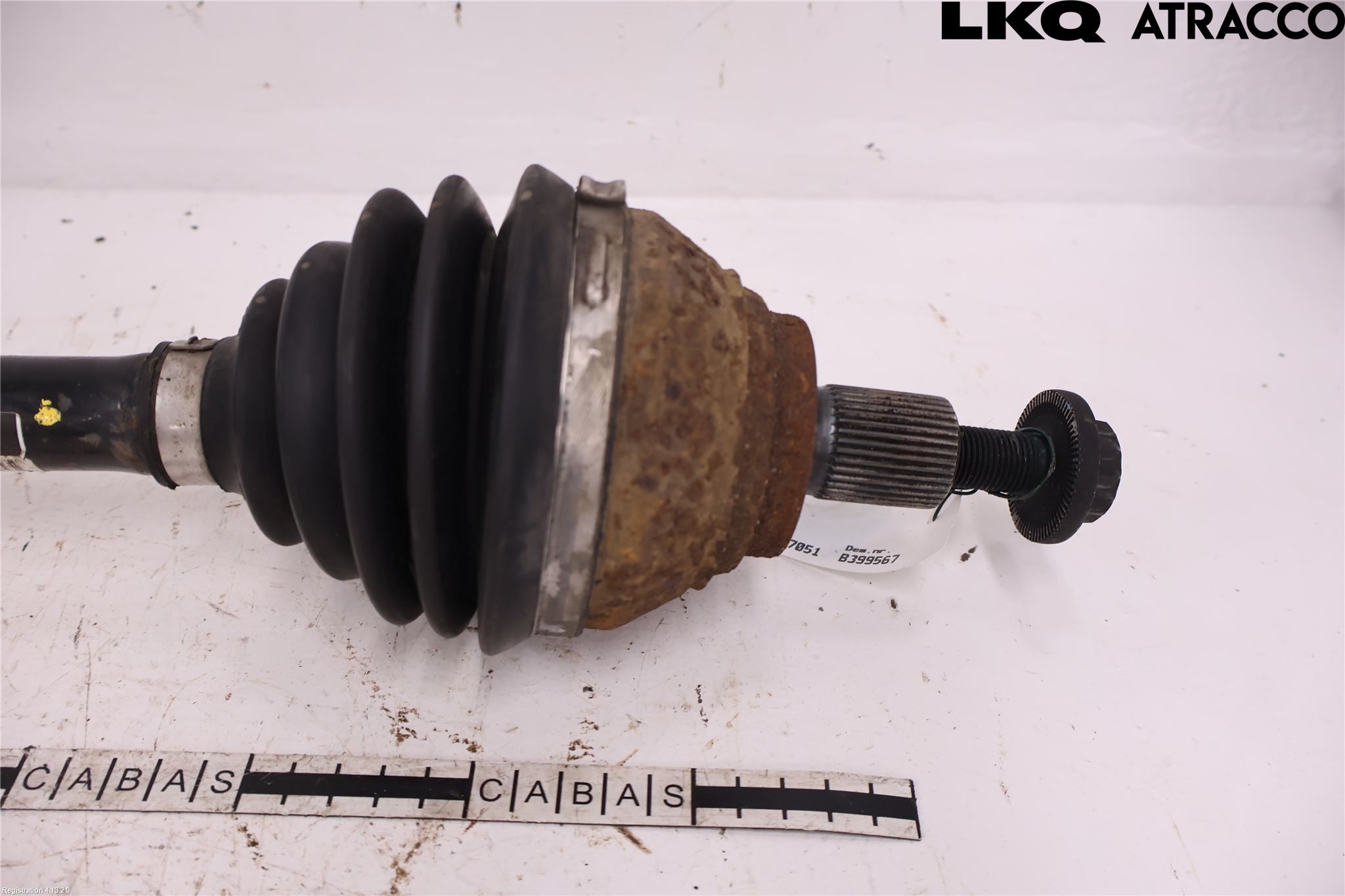 Volkswagen VW CADDY 16-20 Drivaxel Fram Vänster
