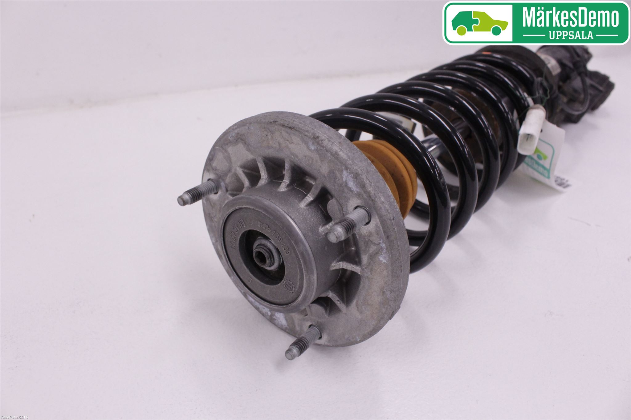 BMW 5 F10/F11/F18 09-17 Fjäderben Bak Vänster