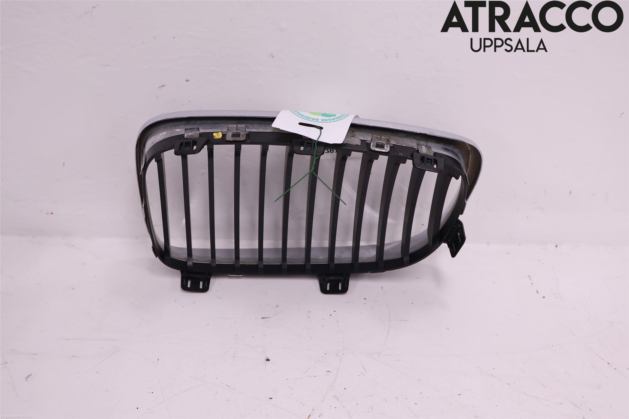 BMW 1 E87/81 5D/3D 03-11 Grilldel Höger