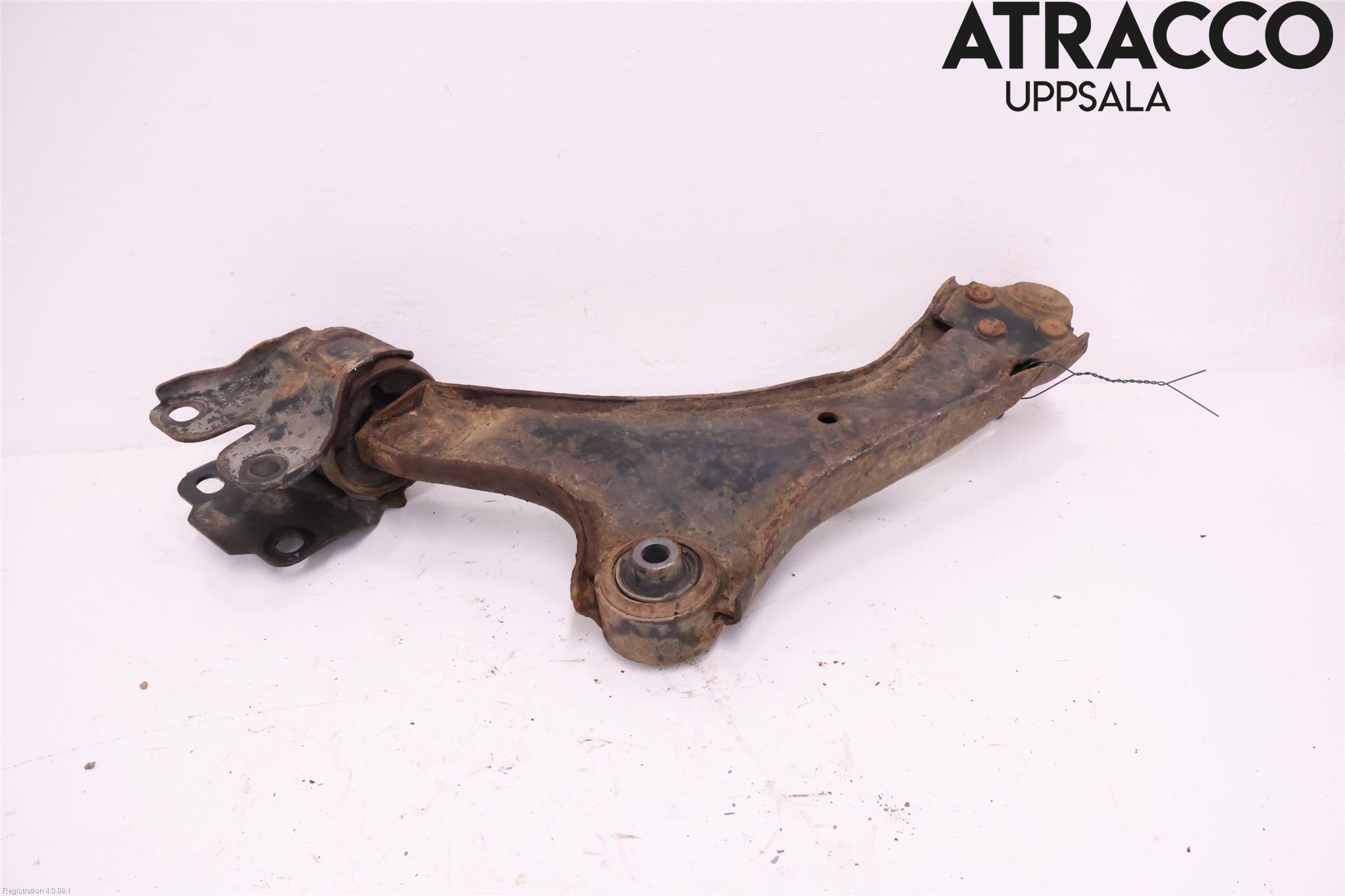 Volvo V70 08-13 Bärarm Fram Undre Hö