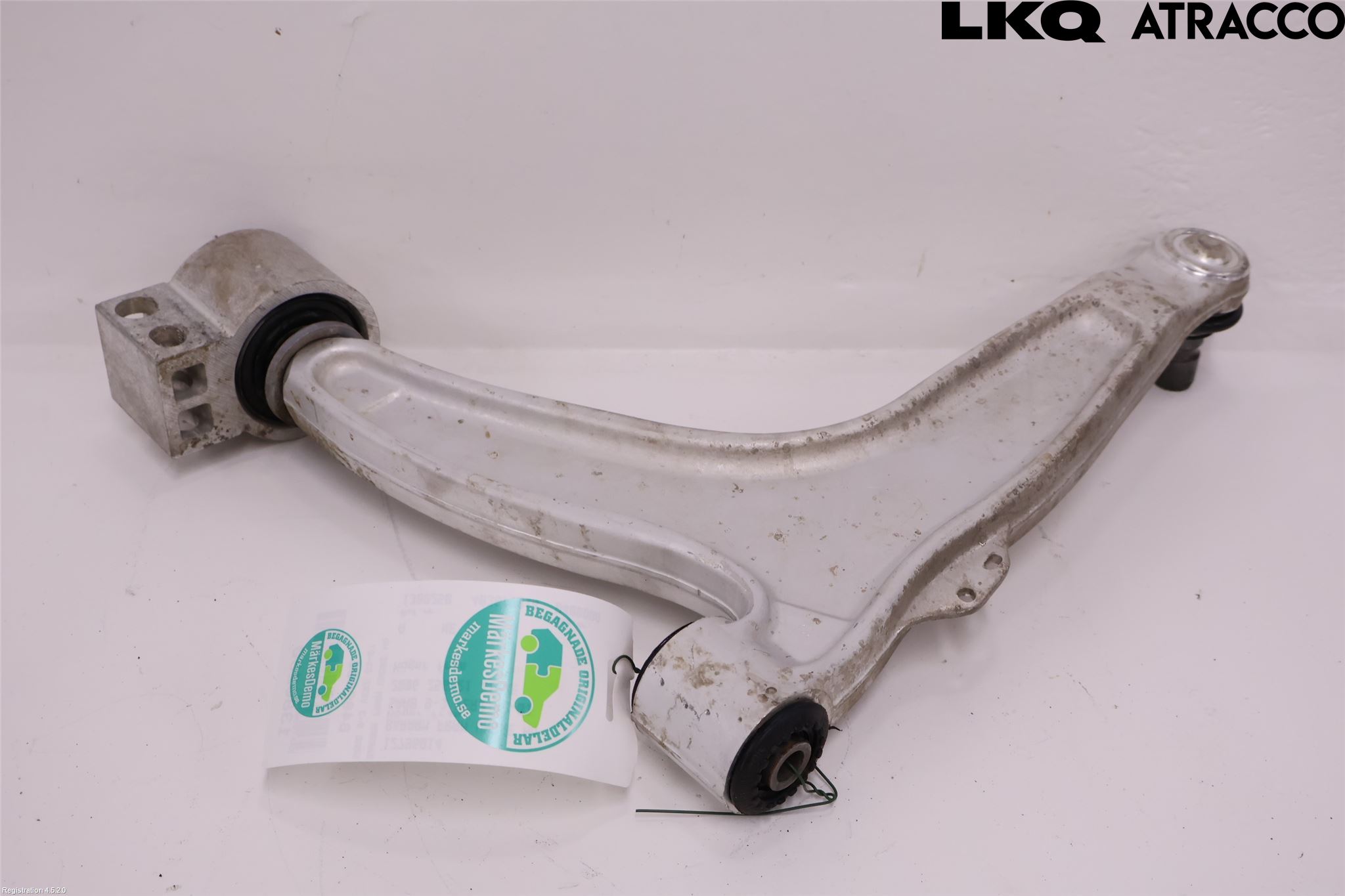 Saab 9-3 VER 2 Bärarm Fram Undre Hö