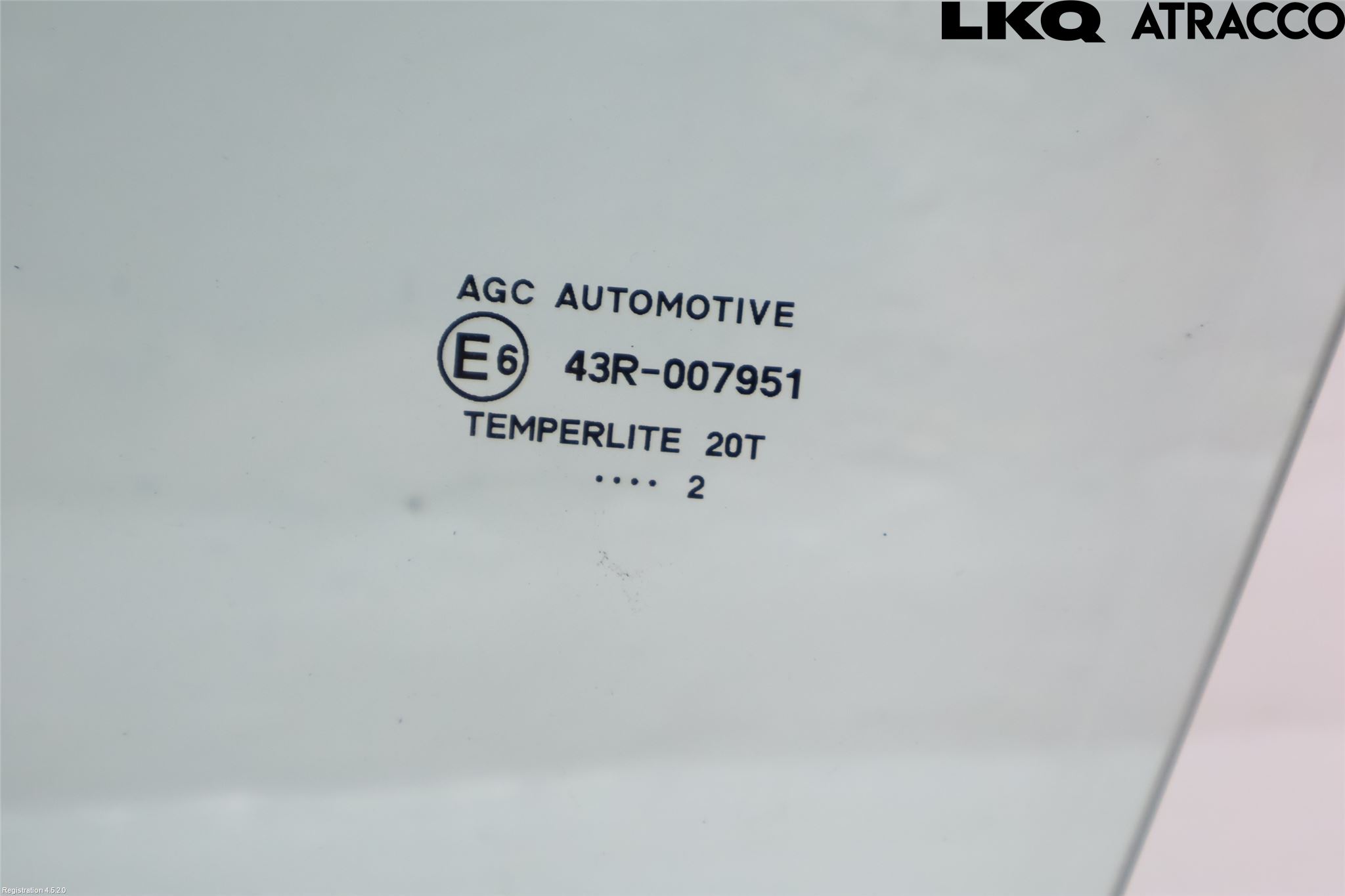 Toyota YARIS XP21 20- Dörruta Fram Vänster