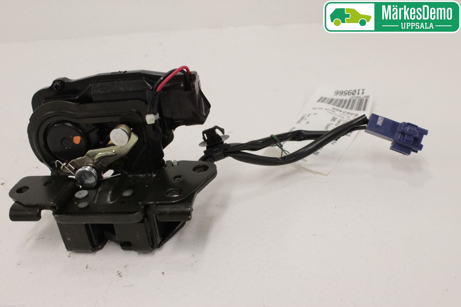 Toyota PRIUS NWH20 04-08 Låskista Baklucka