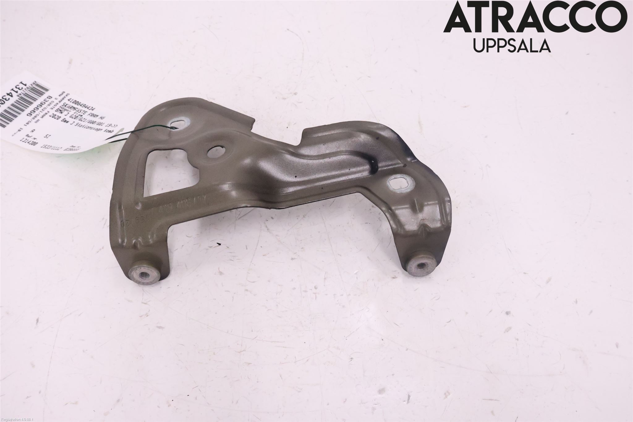 BMW 3 G20/G21/G80/G81 19- Skärmfäste Fram Hö